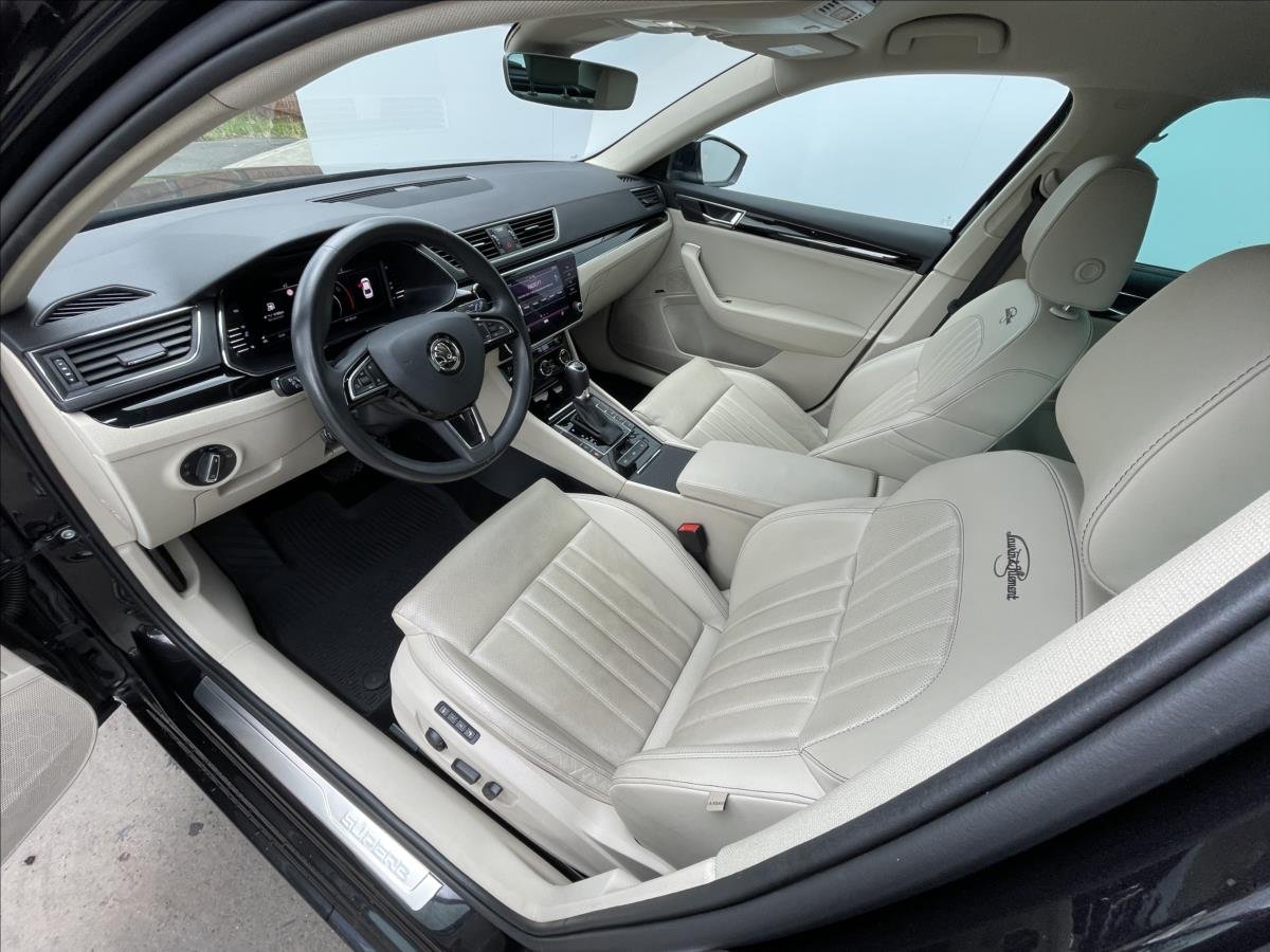 Škoda Superb