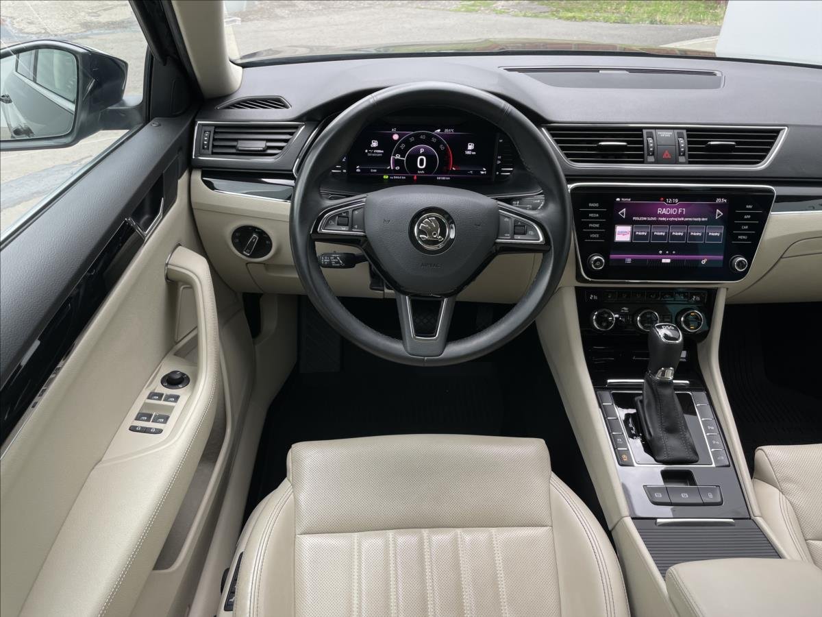 Škoda Superb
