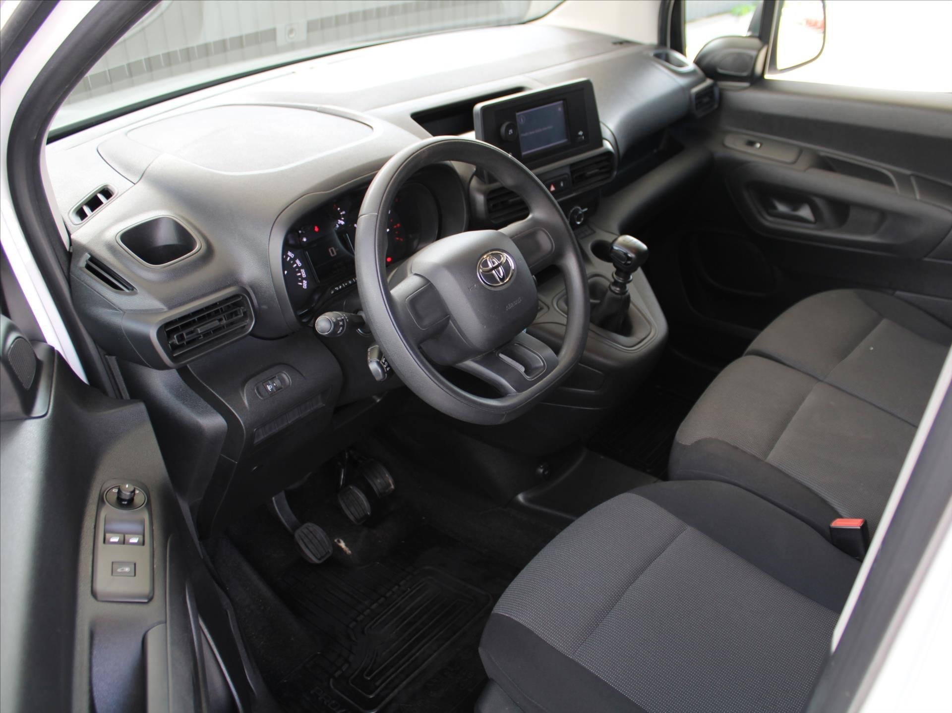 Toyota ProAce City