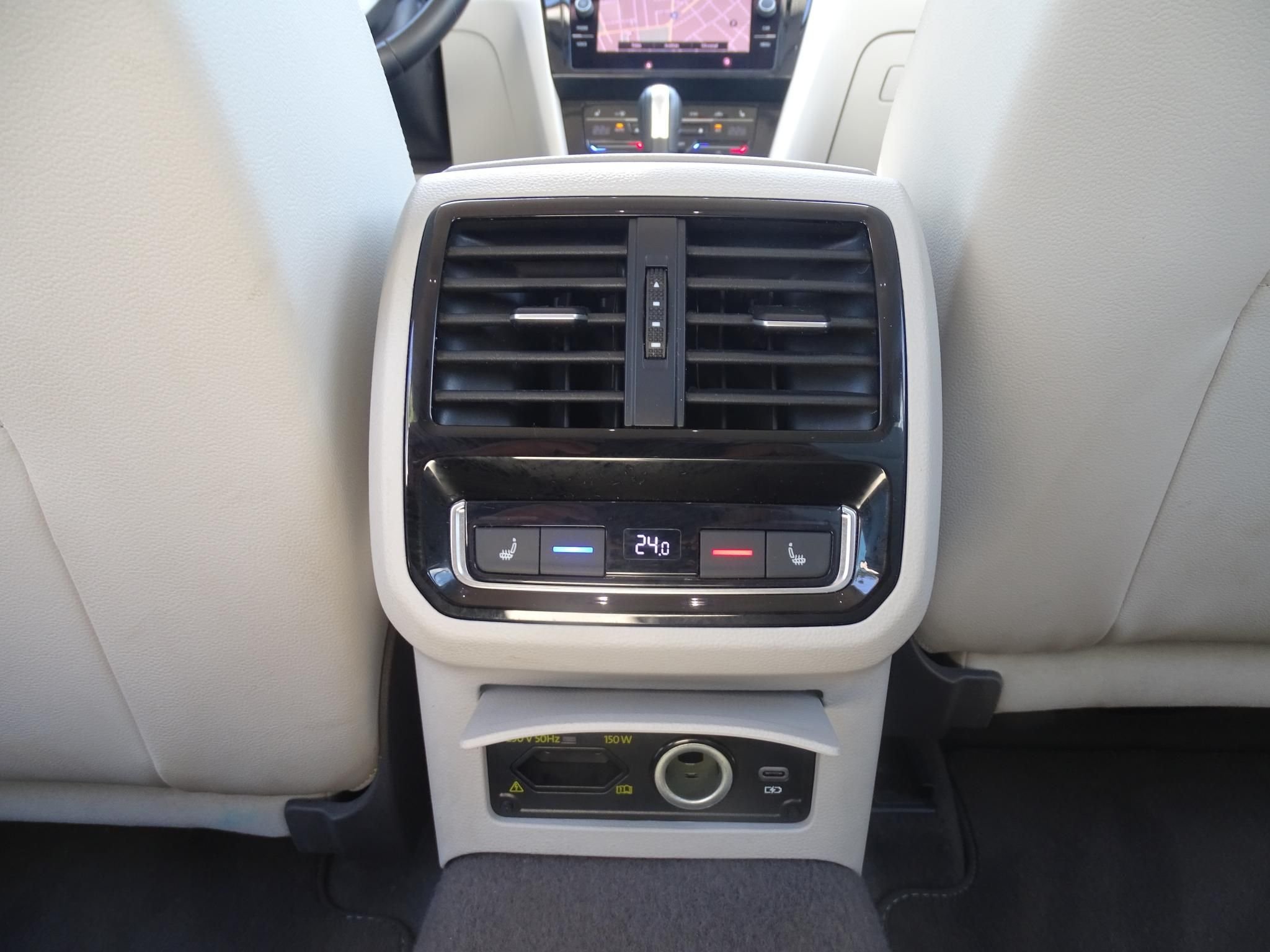 VOLKSWAGEN PASSAT VIII