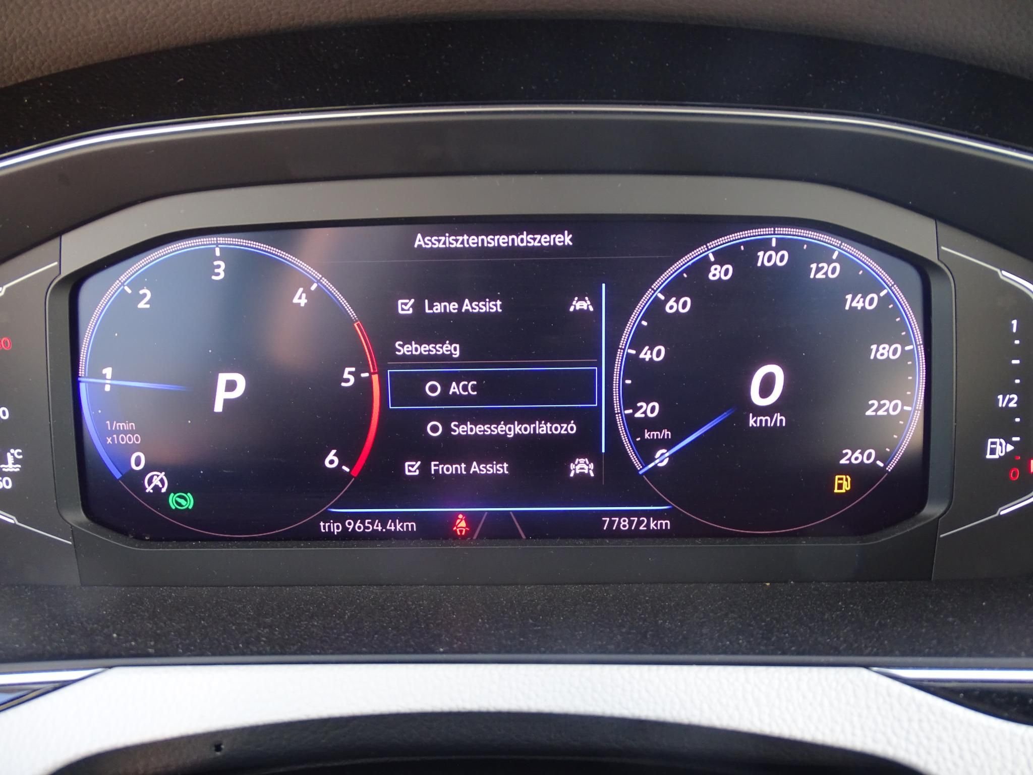VOLKSWAGEN PASSAT VIII