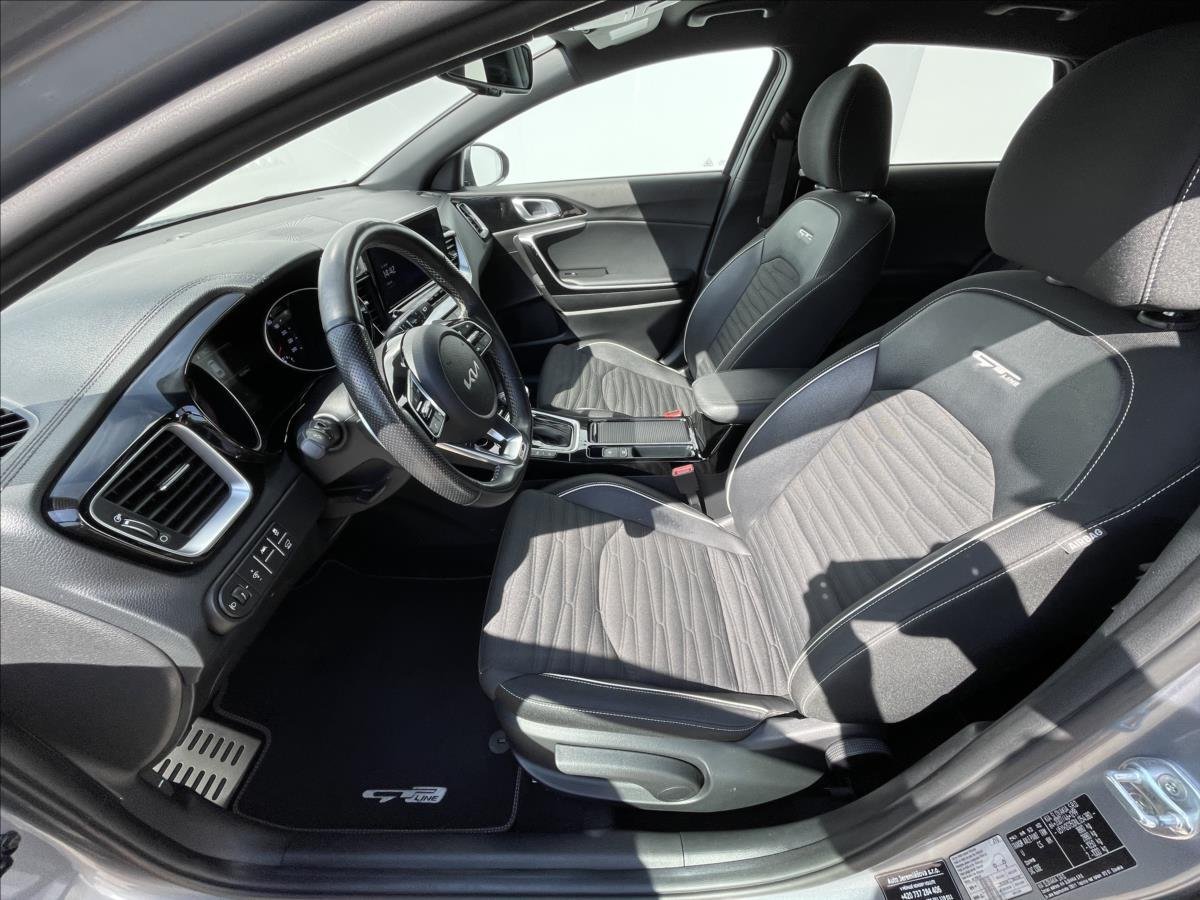 Kia ProCeed