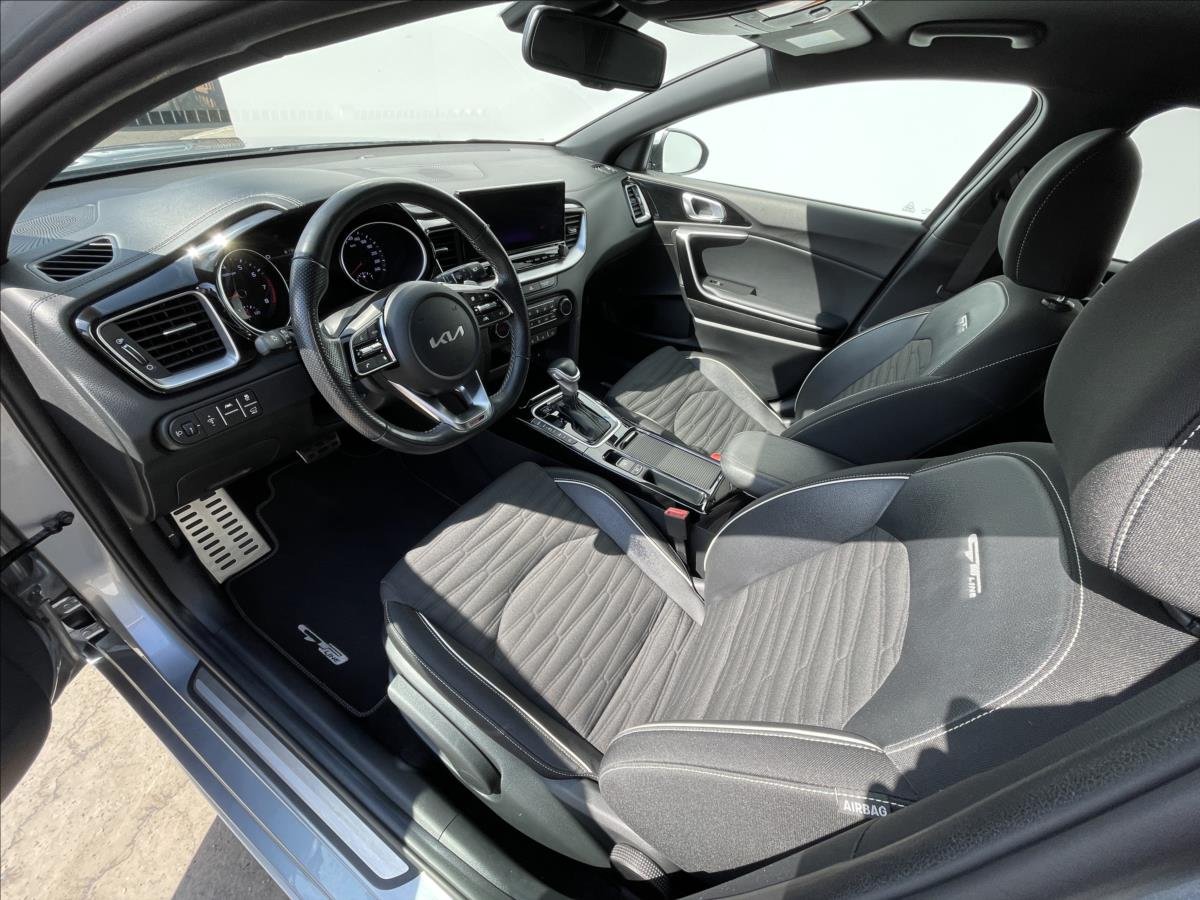 Kia ProCeed