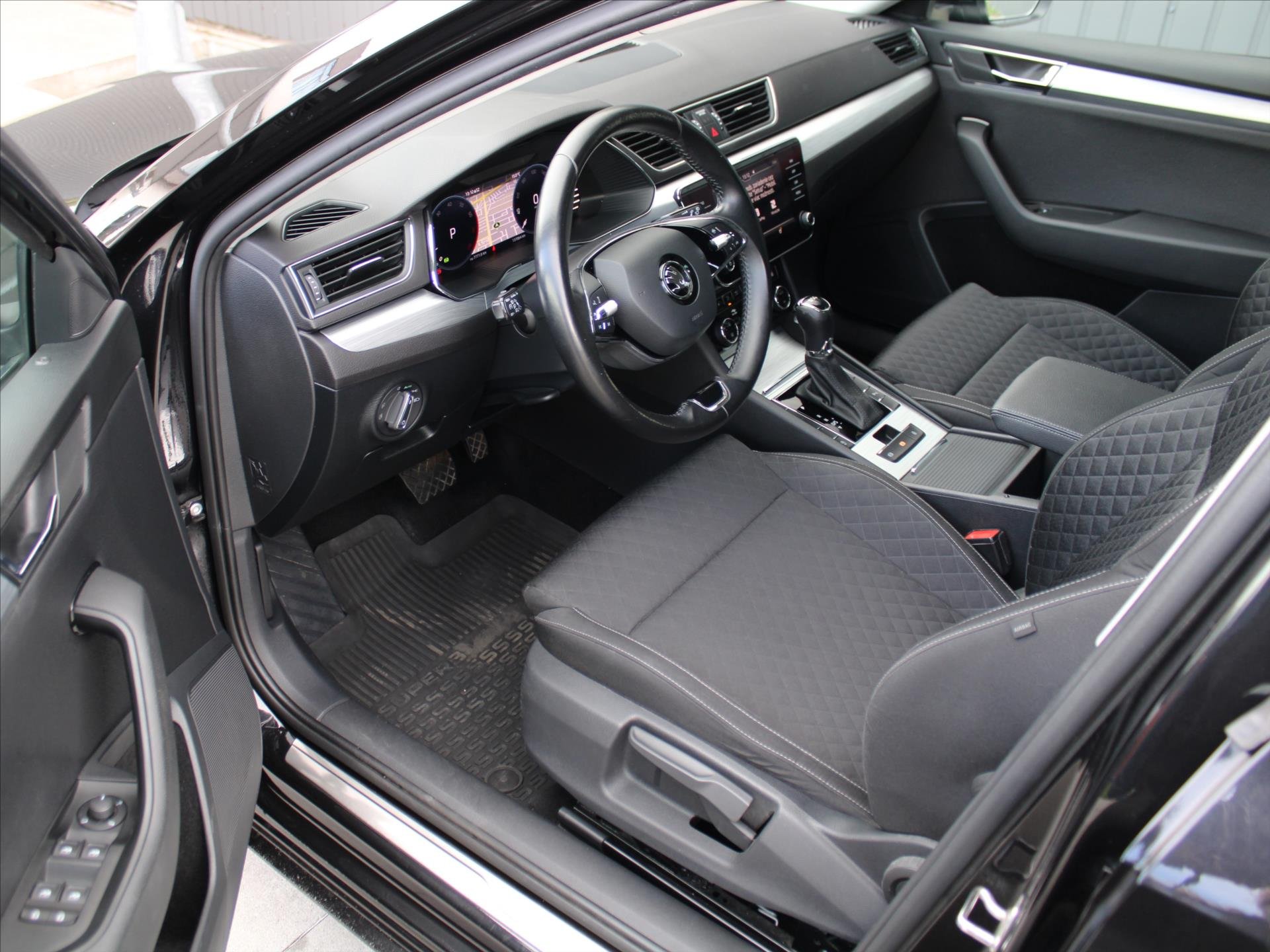 Škoda Superb