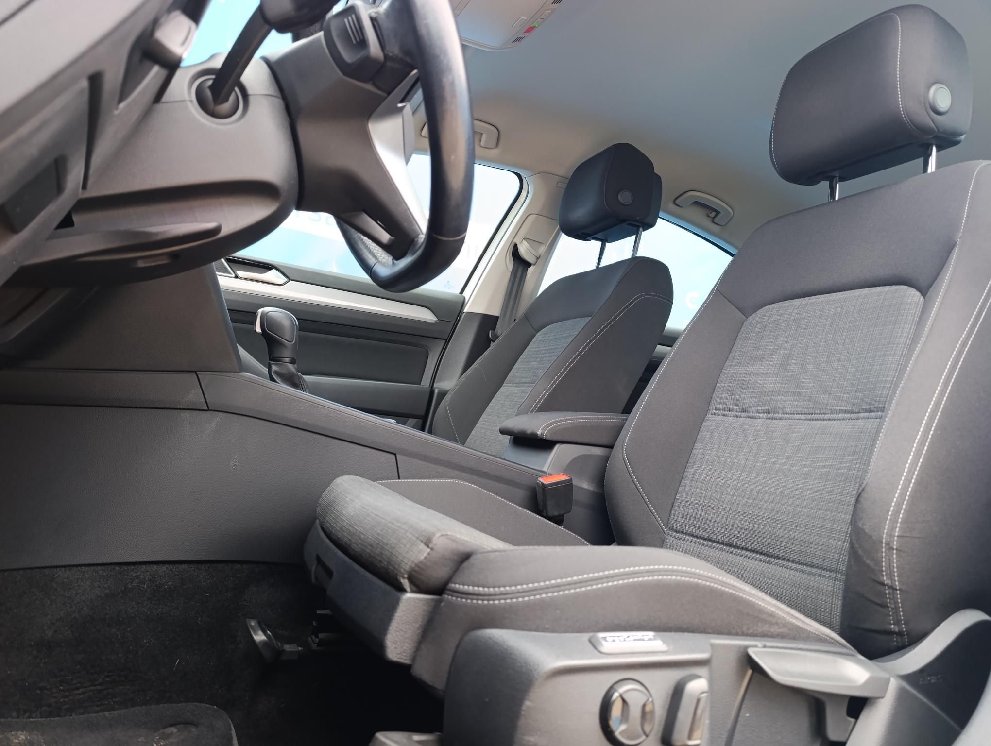 VOLKSWAGEN PASSAT VIII