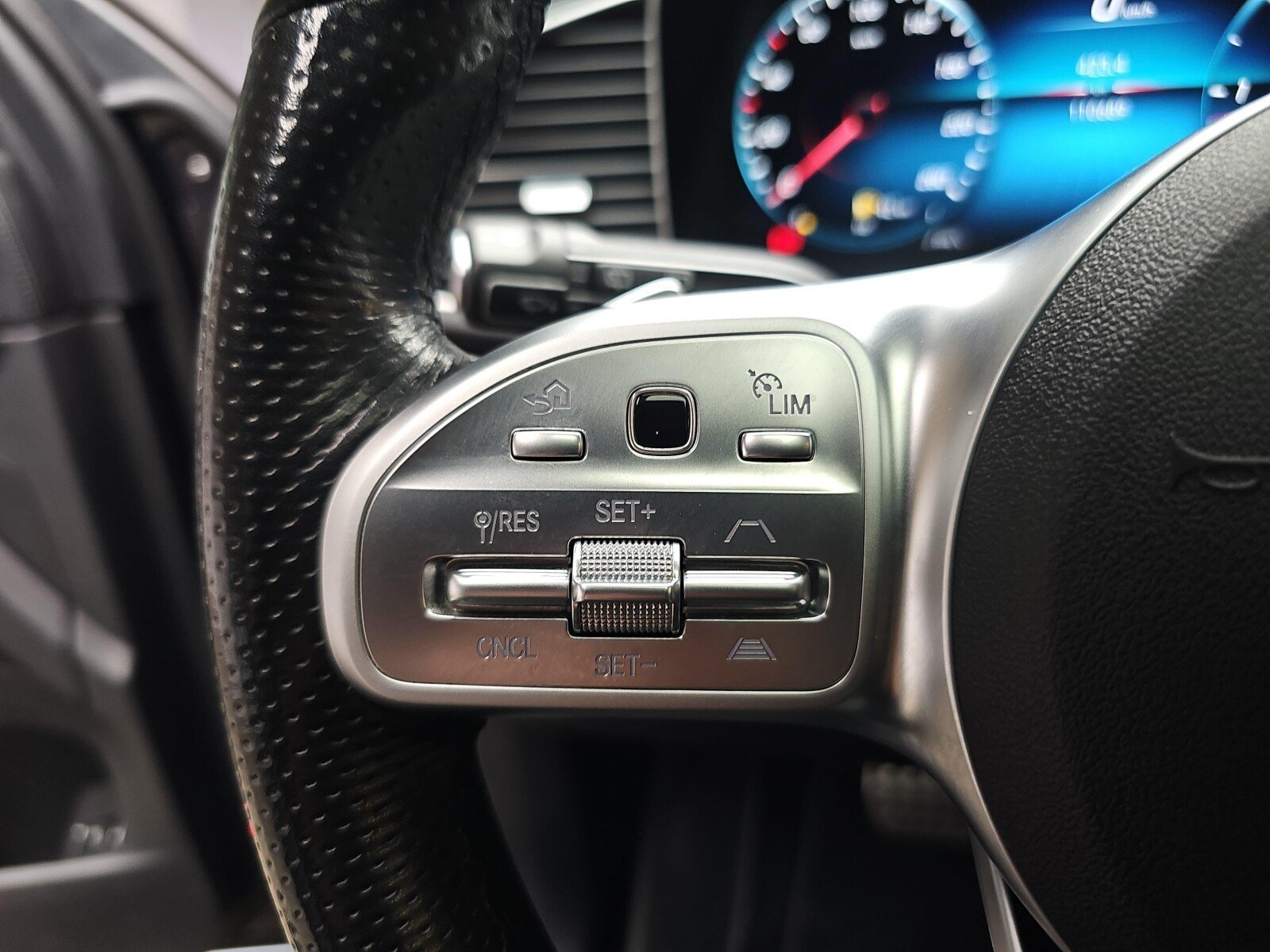 Mercedes-Benz GLS 400