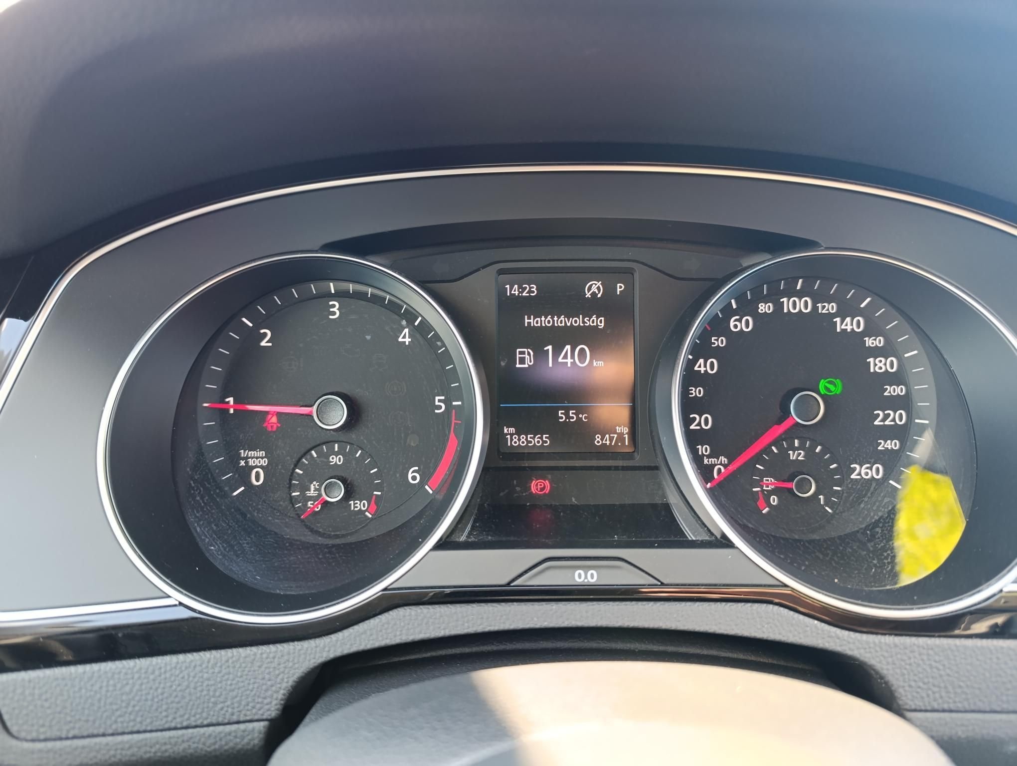 VOLKSWAGEN PASSAT VIII