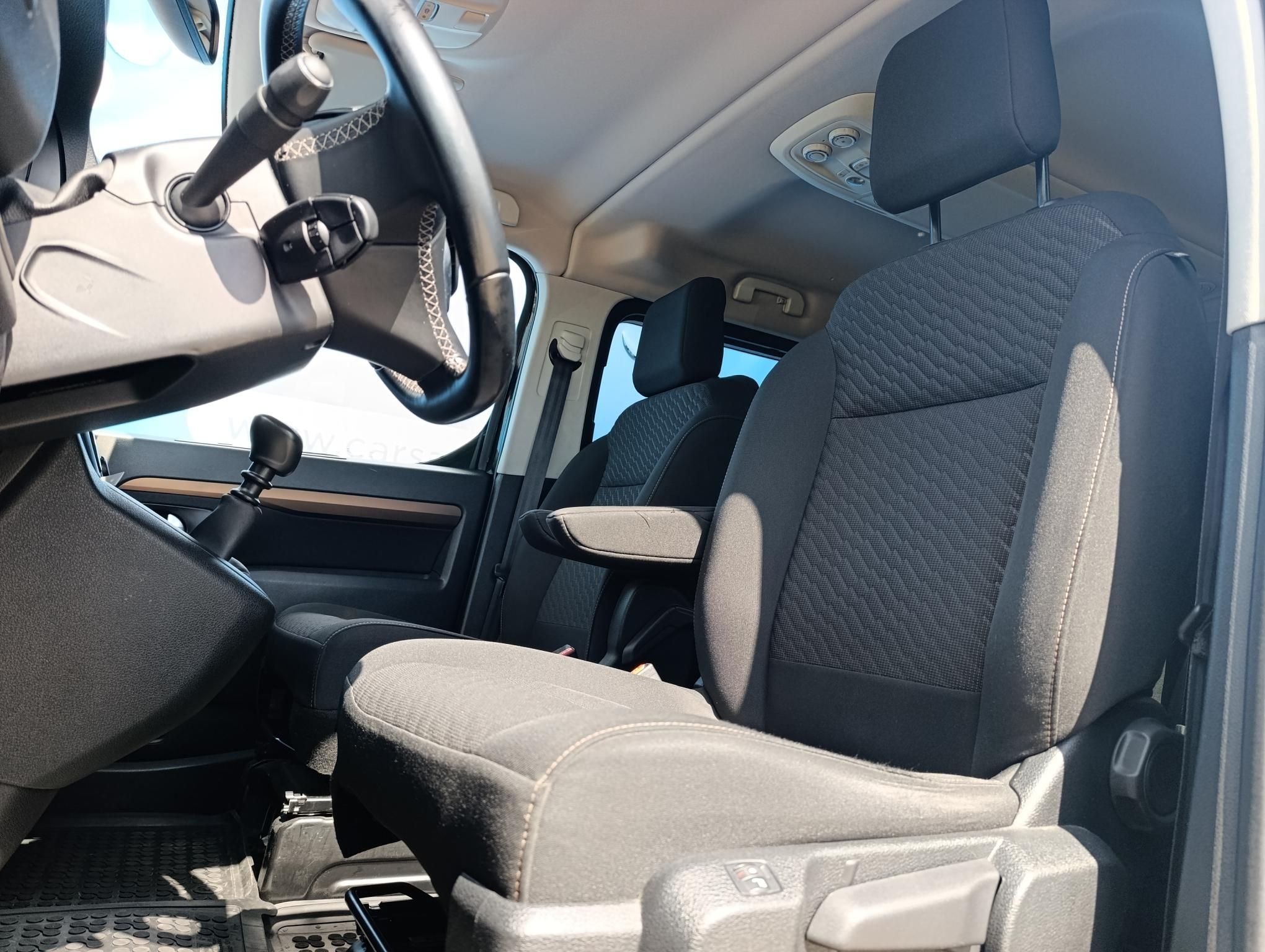 TOYOTA PROACE
