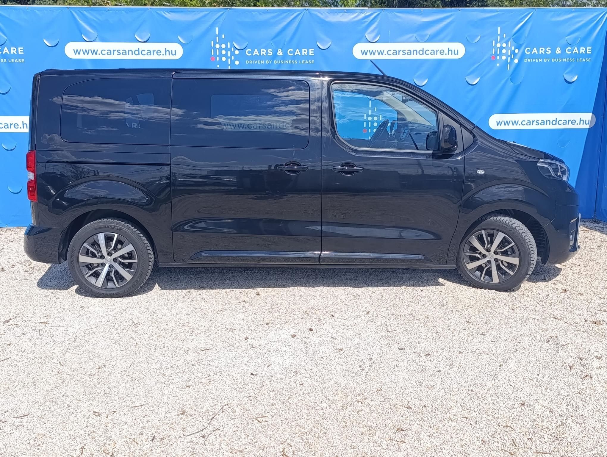 TOYOTA PROACE
