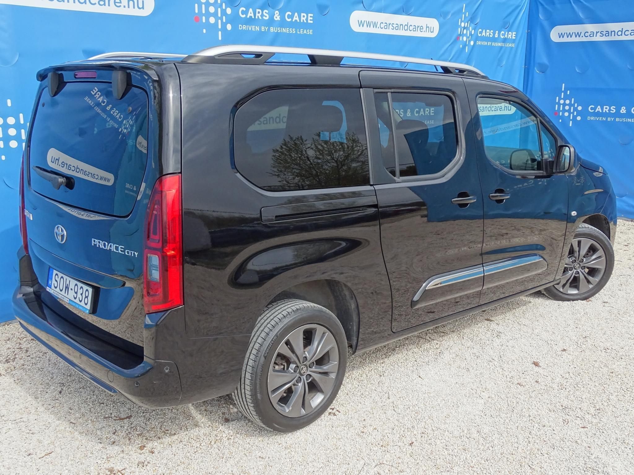 TOYOTA PROACE