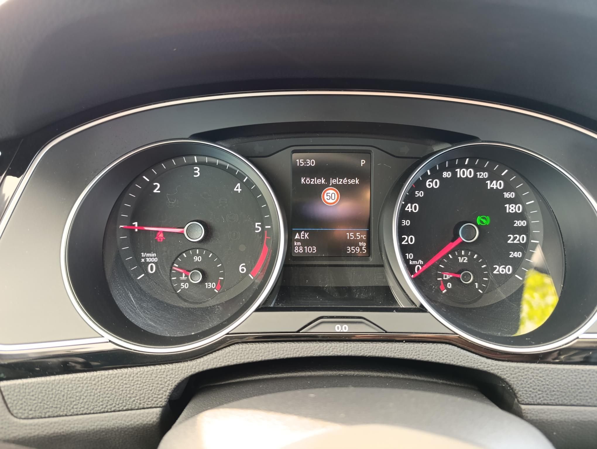 VOLKSWAGEN PASSAT VIII