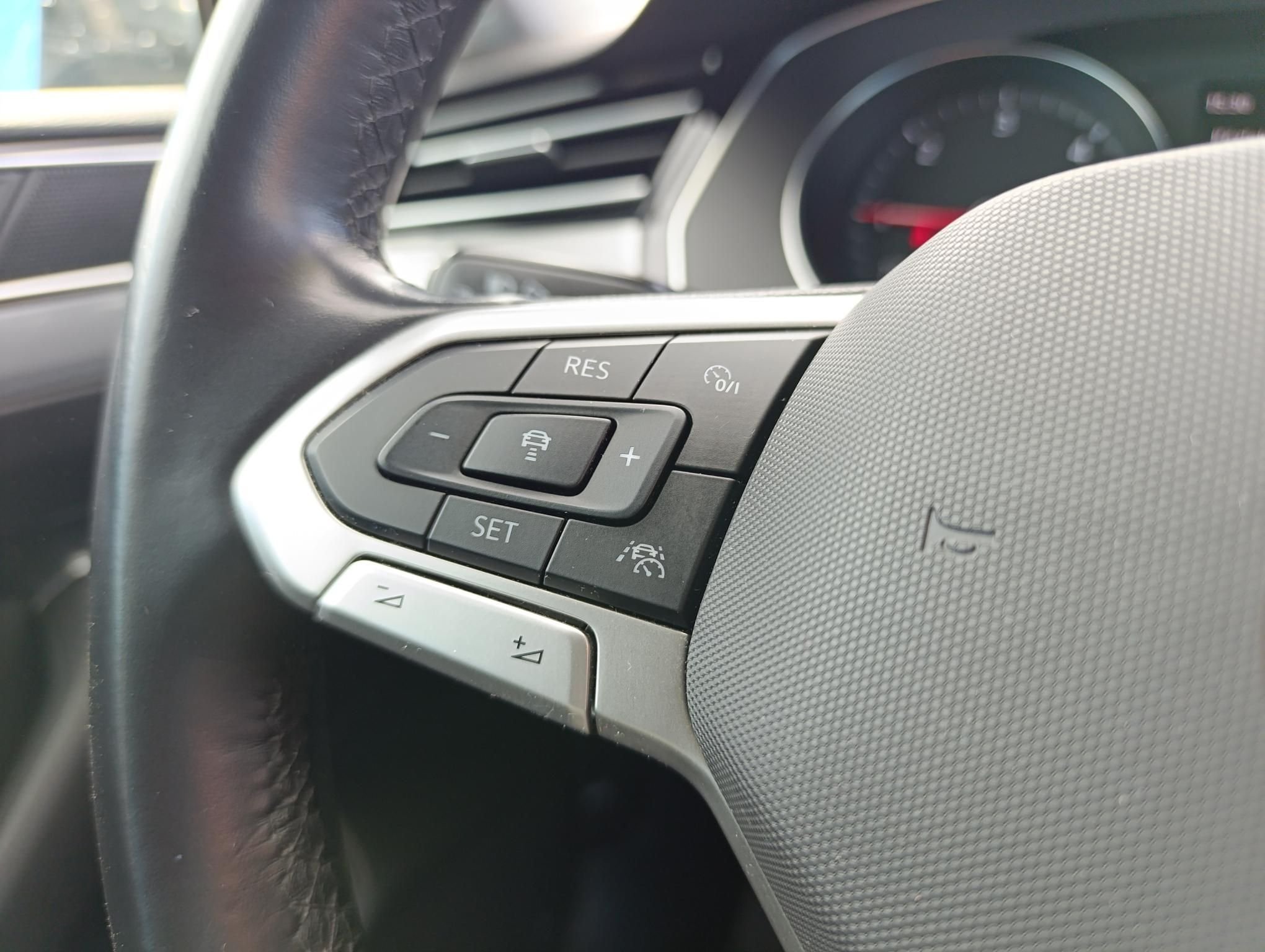 VOLKSWAGEN PASSAT VIII