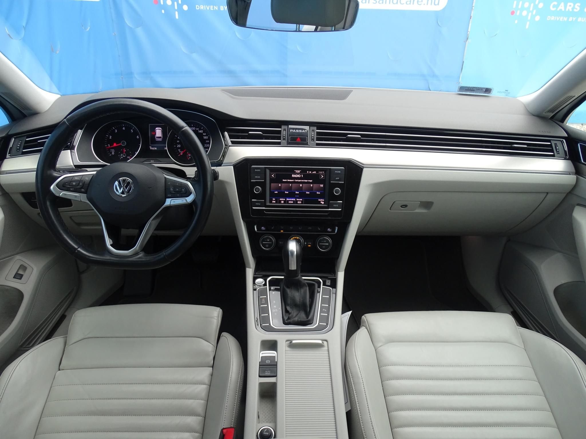 VOLKSWAGEN PASSAT VIII