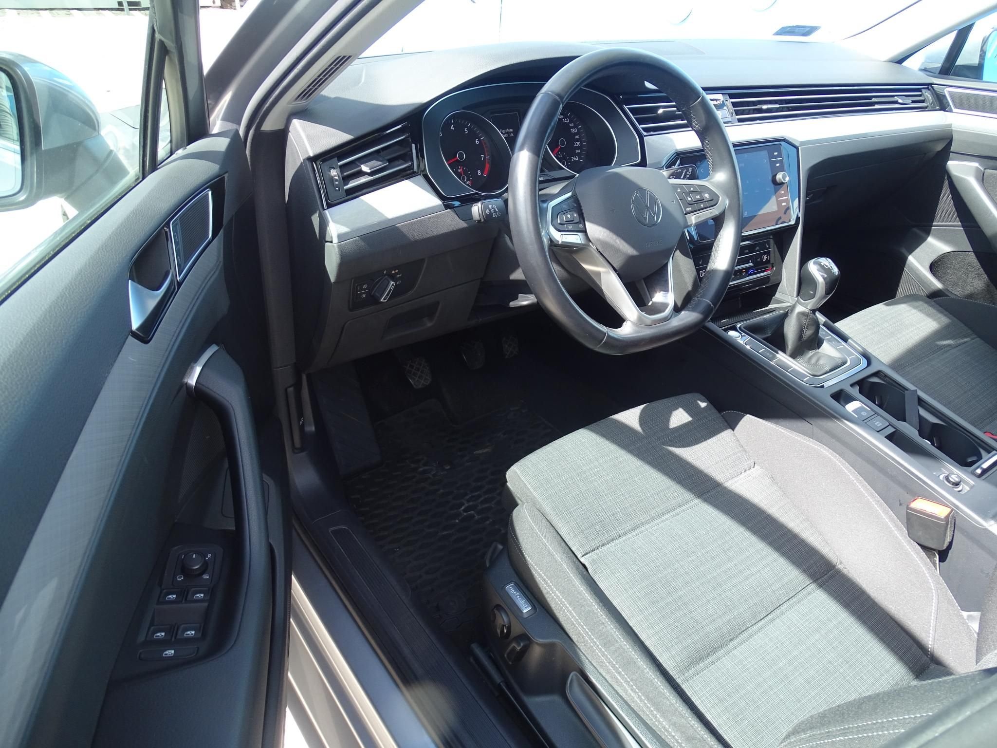 VOLKSWAGEN PASSAT VIII