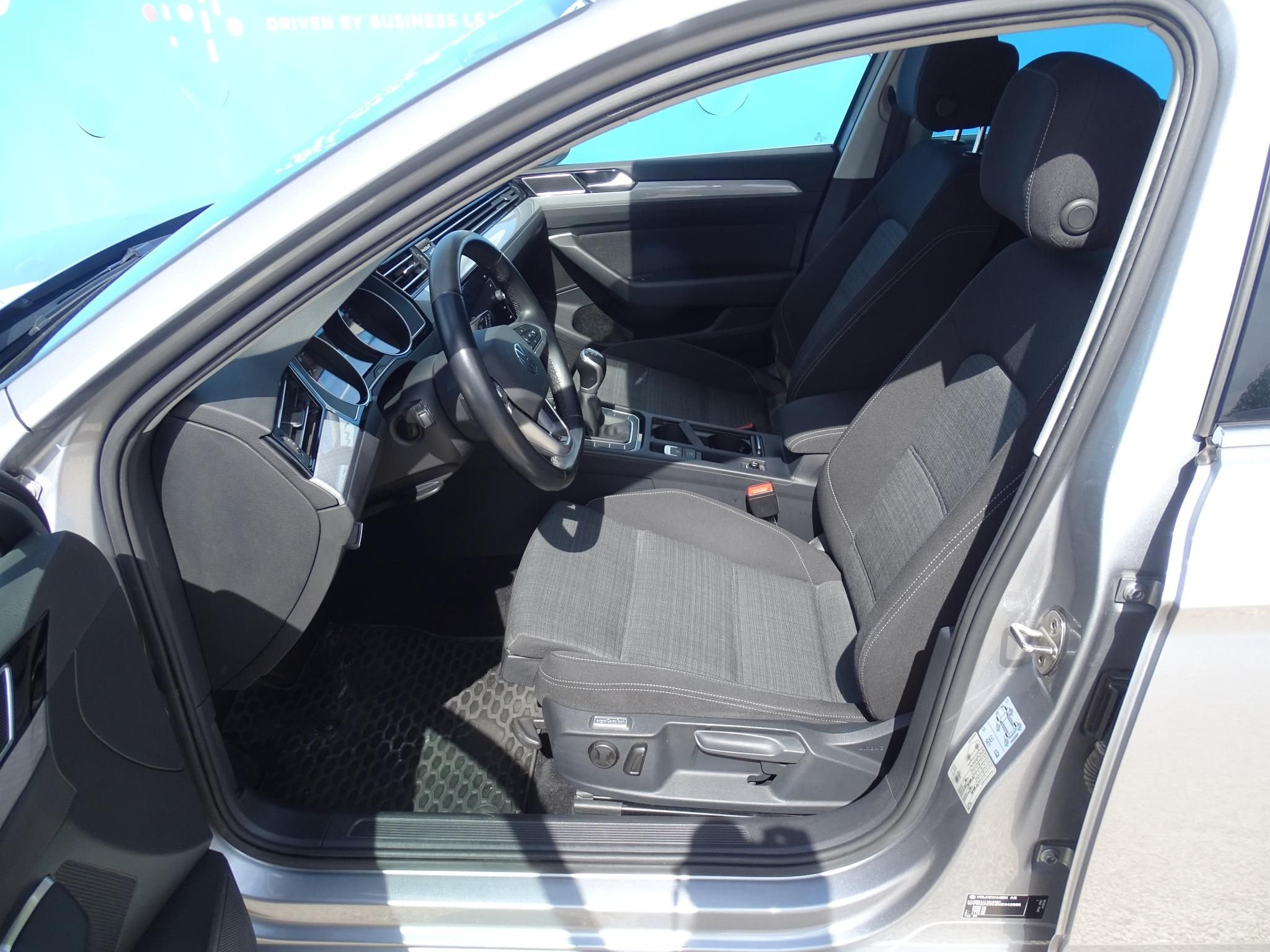 VOLKSWAGEN PASSAT VIII