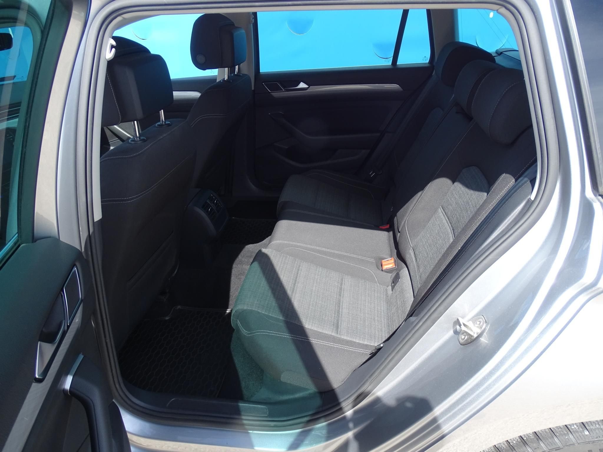 VOLKSWAGEN PASSAT VIII