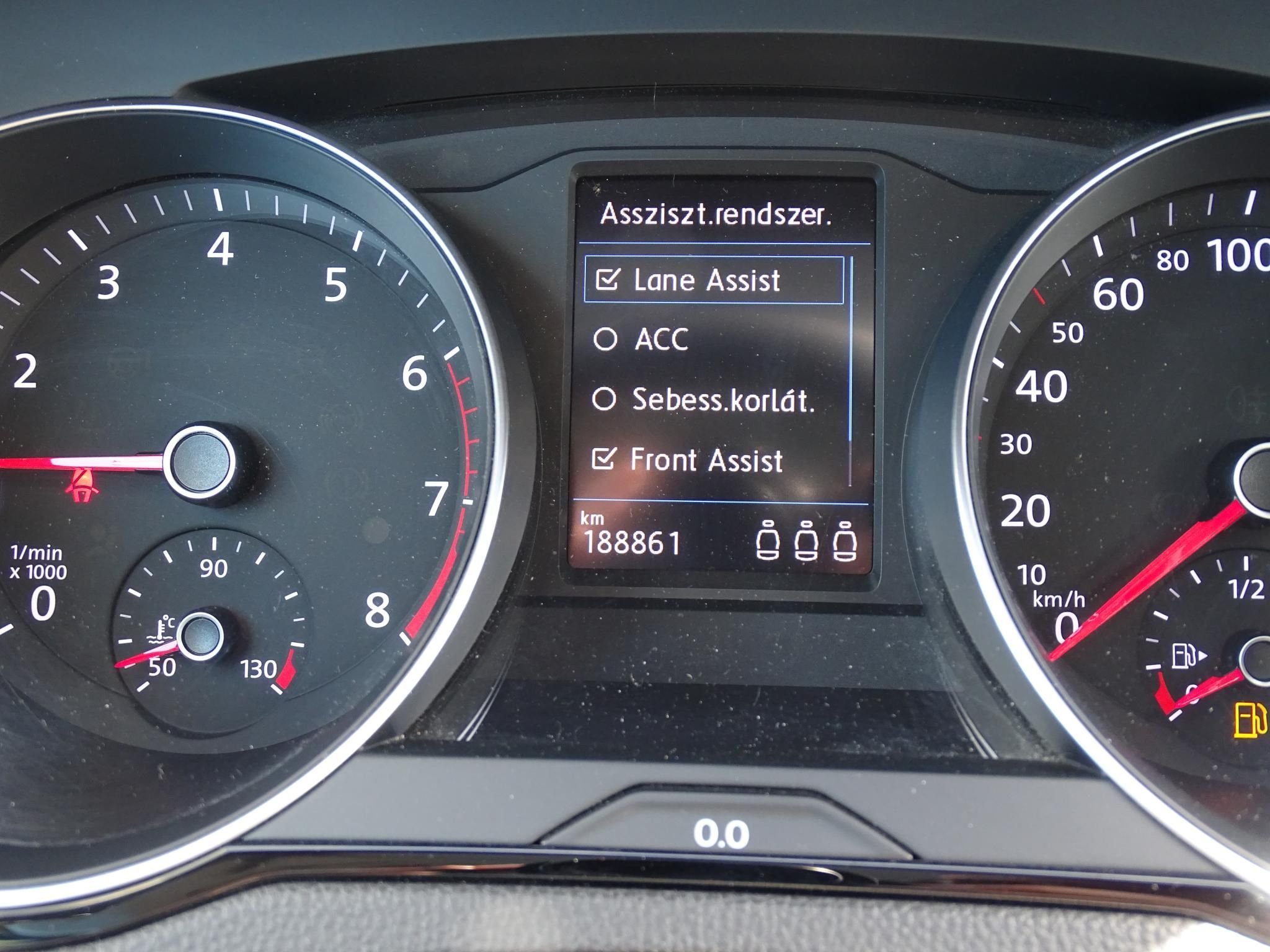 VOLKSWAGEN PASSAT VIII