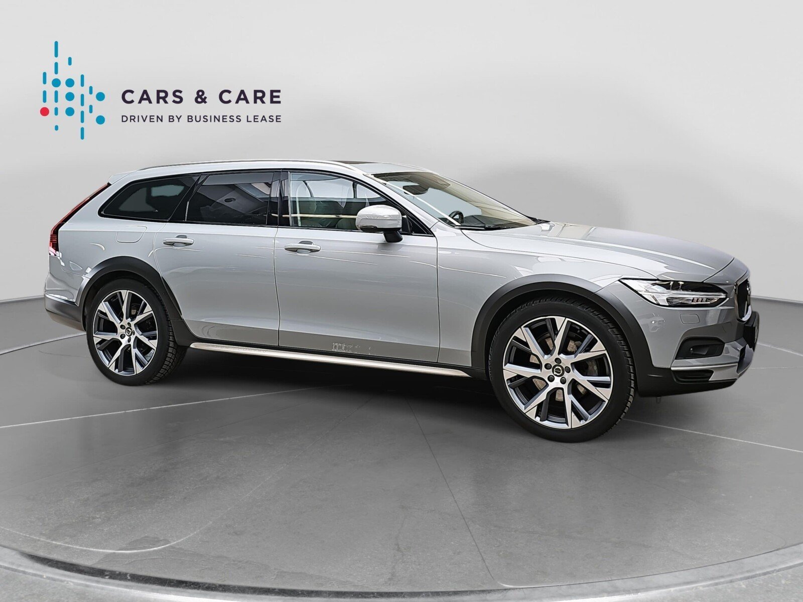 Volvo V90 Cross Country