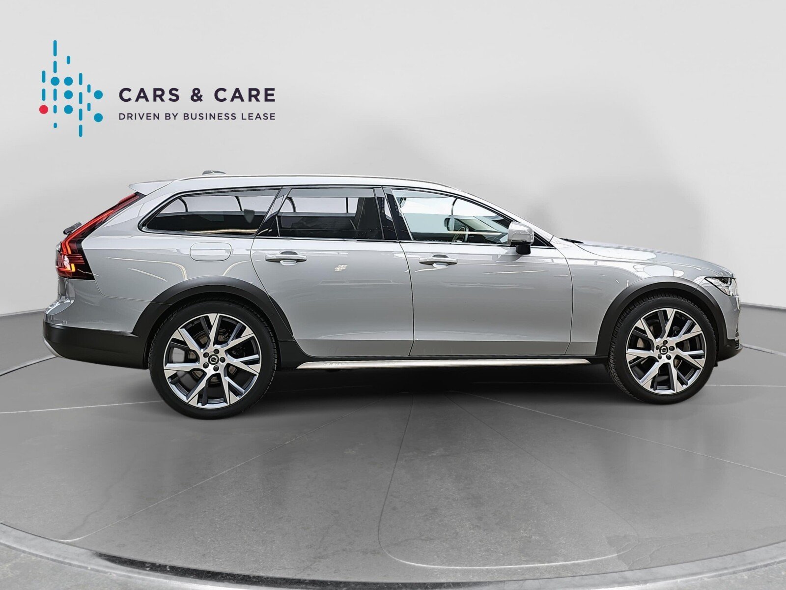 Volvo V90 Cross Country
