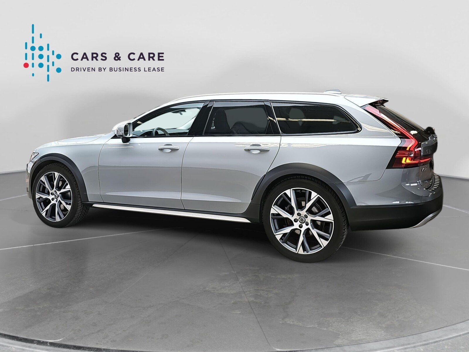 Volvo V90 Cross Country