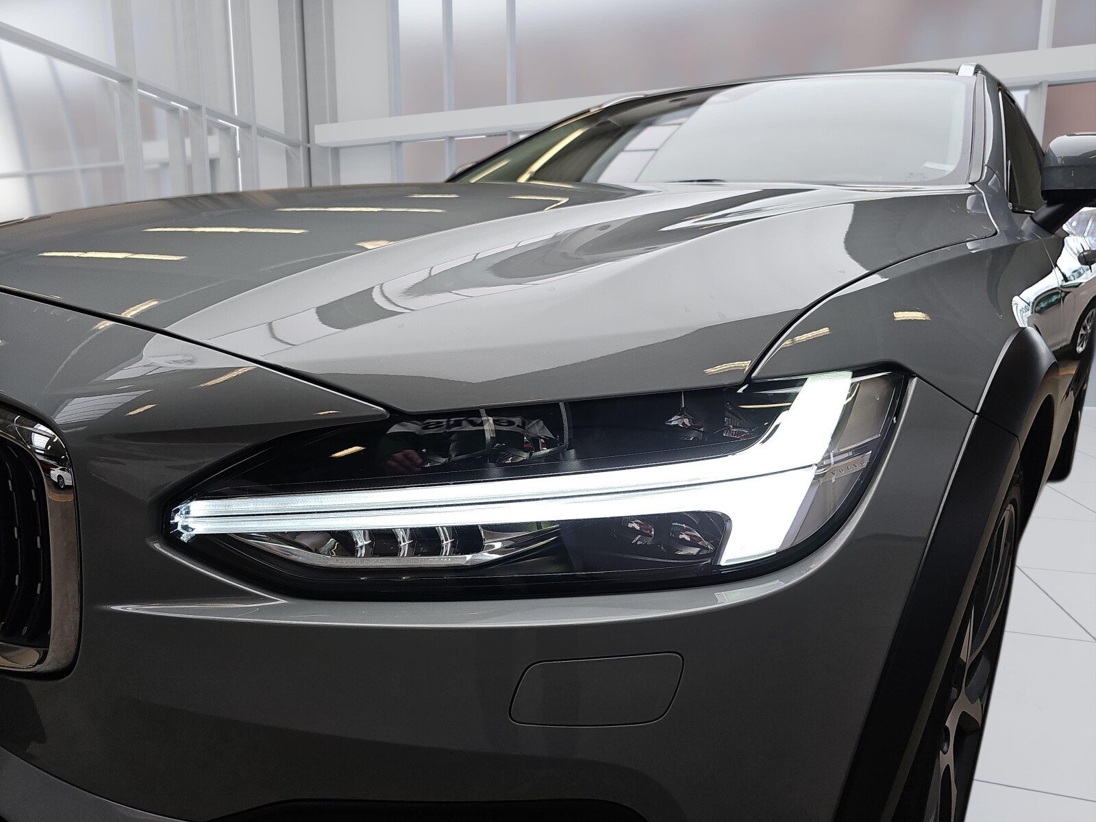 Volvo V90 Cross Country