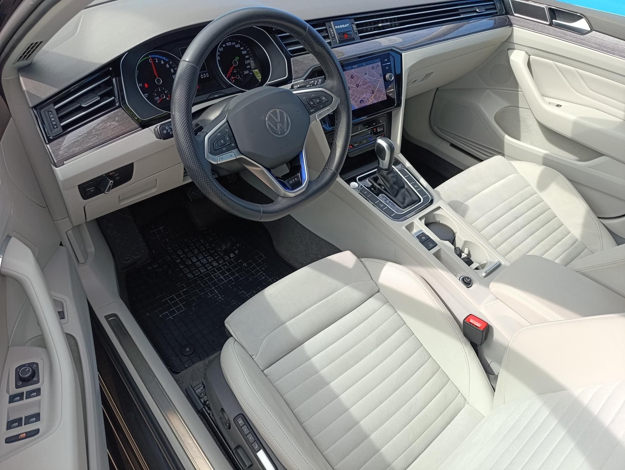 VOLKSWAGEN PASSAT VIII