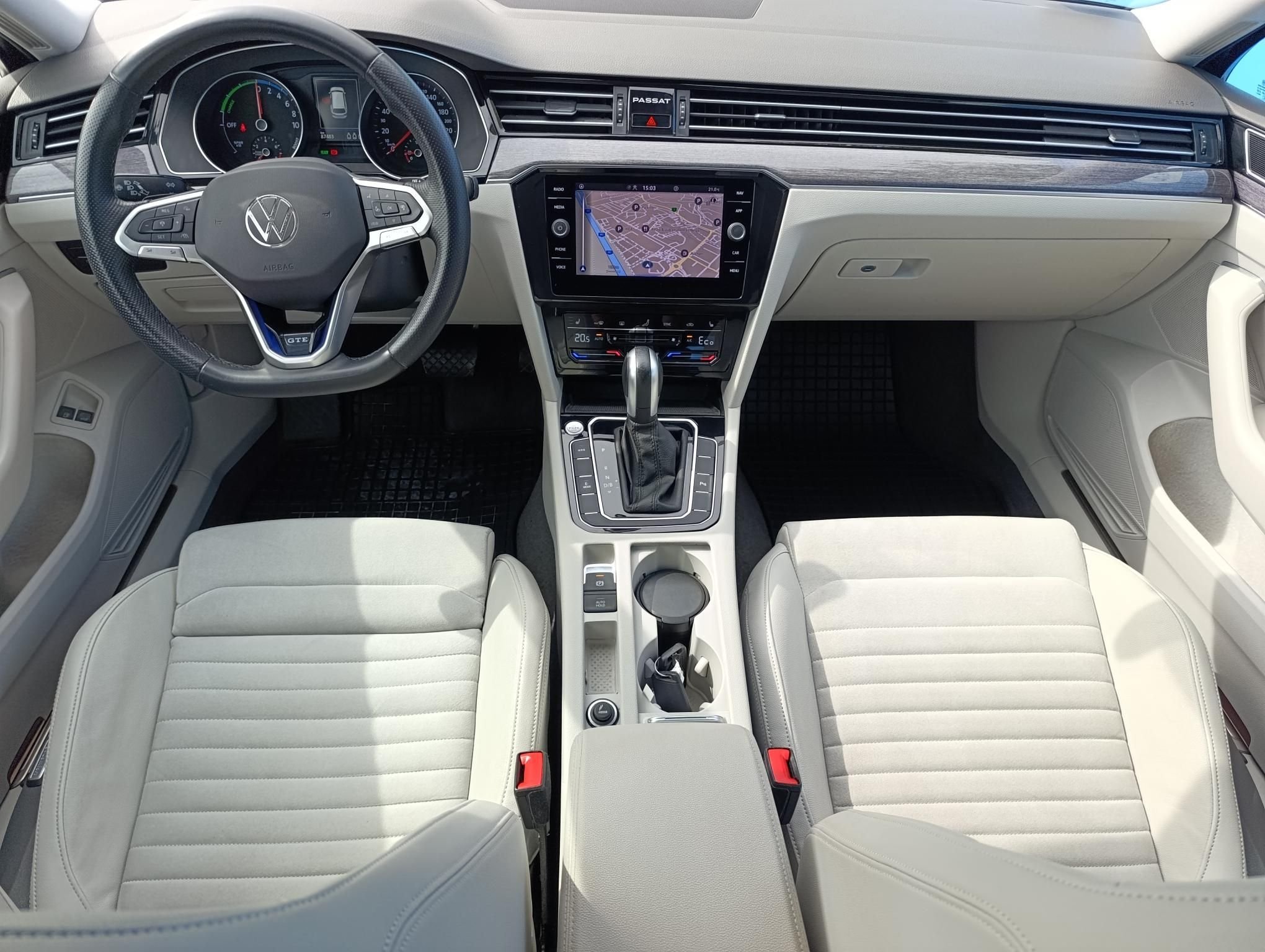 VOLKSWAGEN PASSAT VIII