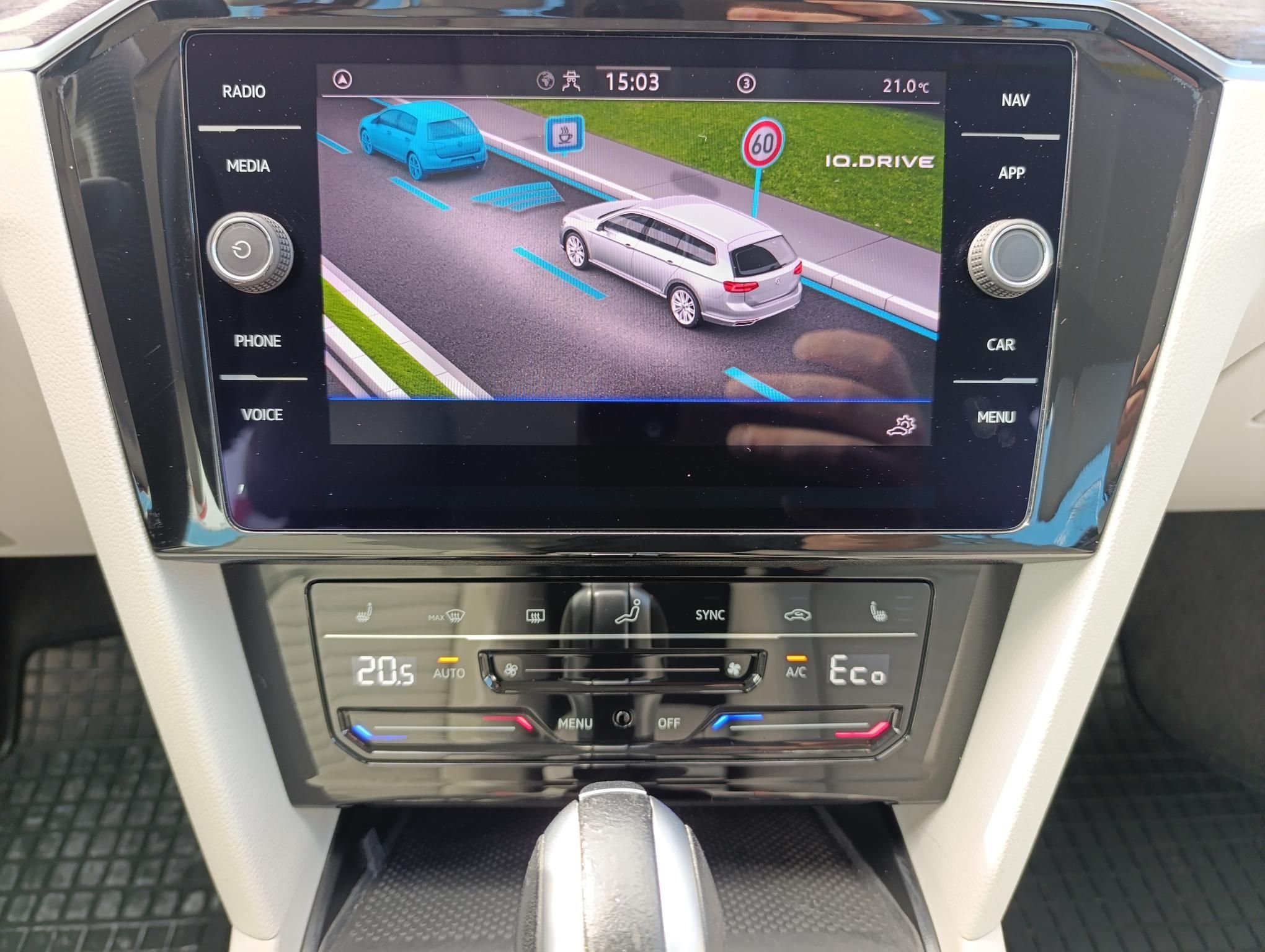 VOLKSWAGEN PASSAT VIII