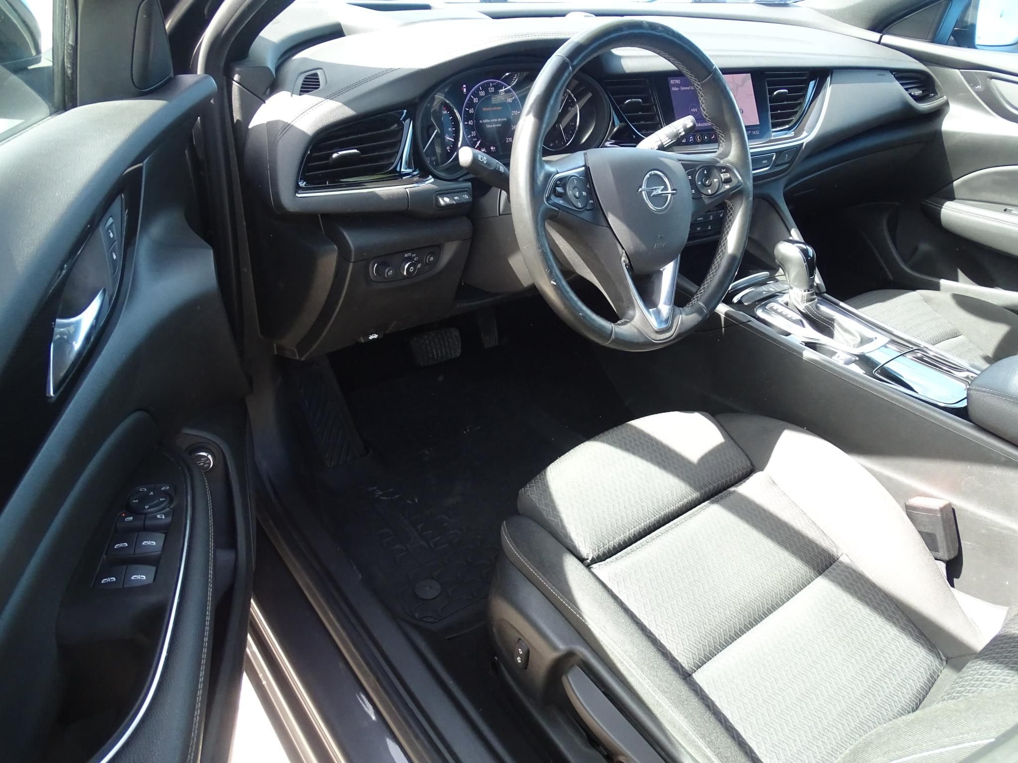 OPEL INSIGNIA