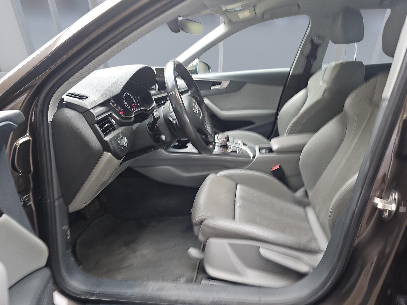 Audi A4 Limousine