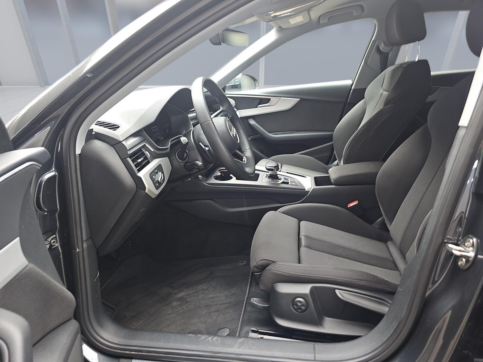 Audi A4 Limousine