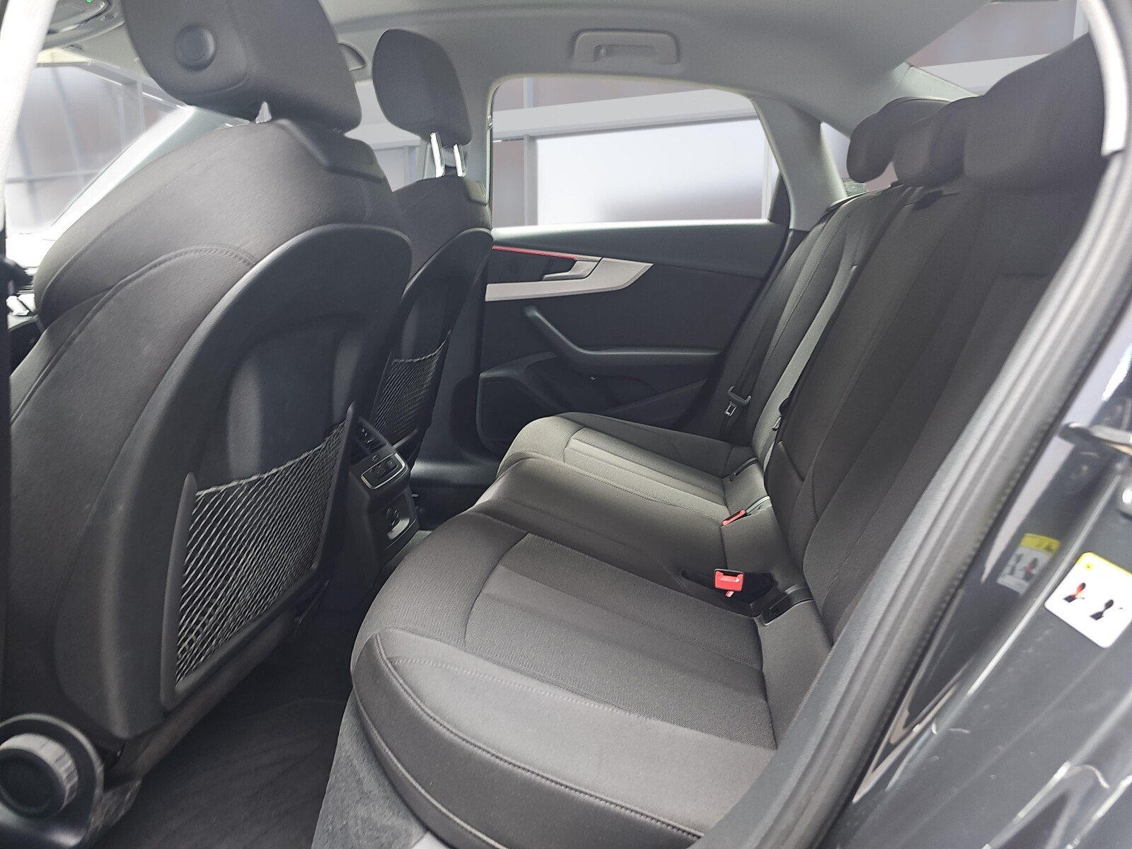 Audi A4 Limousine