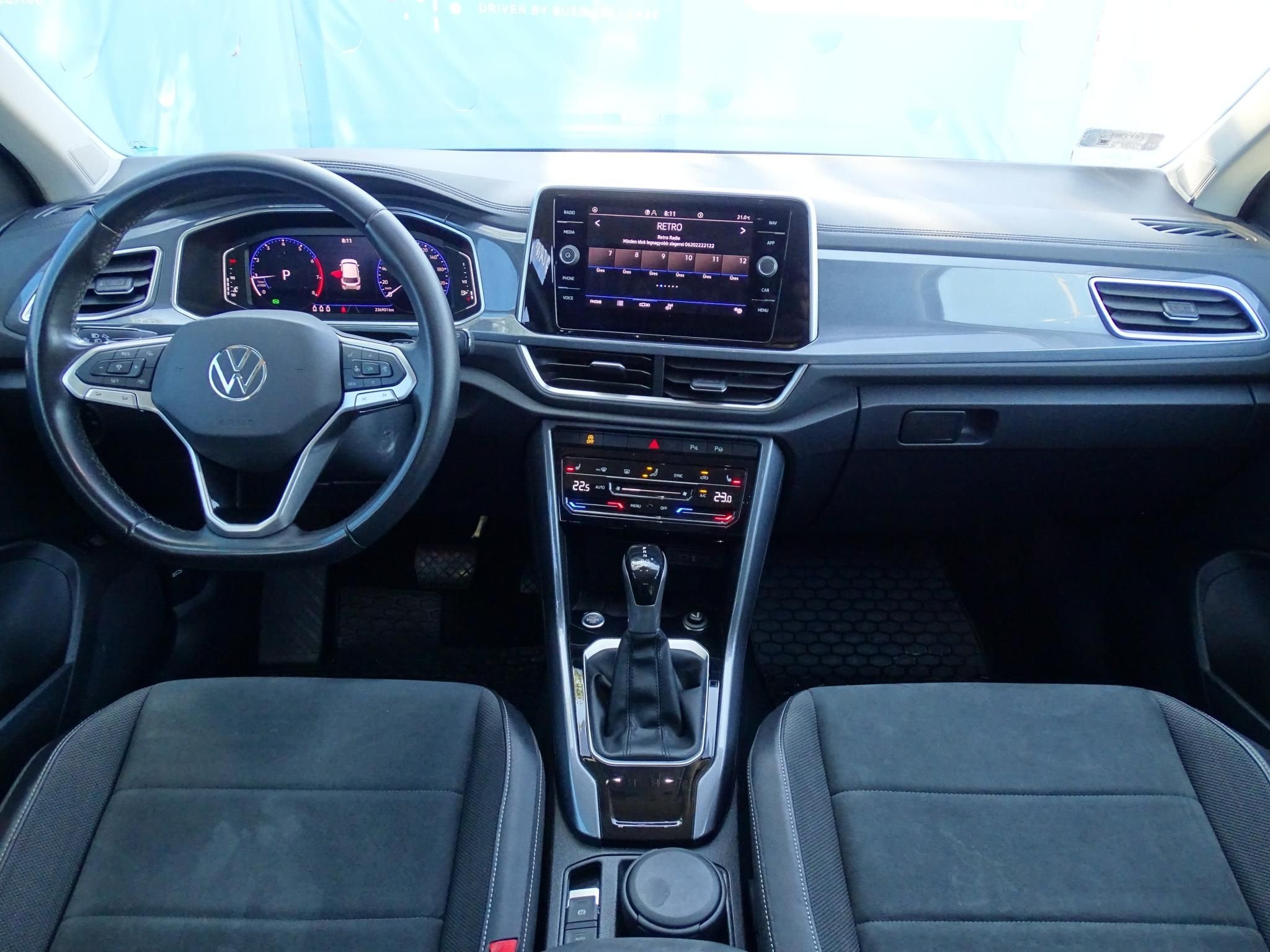 VOLKSWAGEN T-ROC