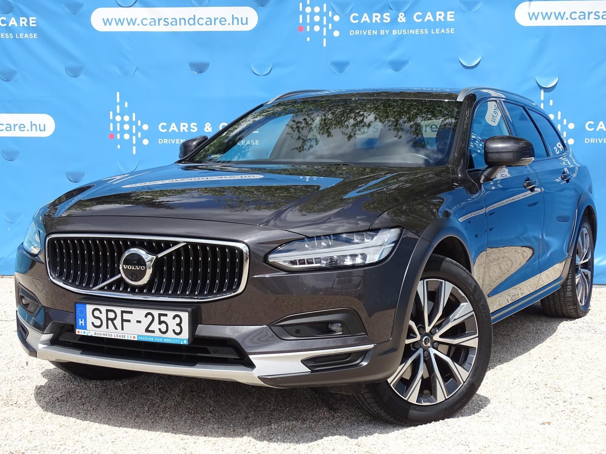 VOLVO V90