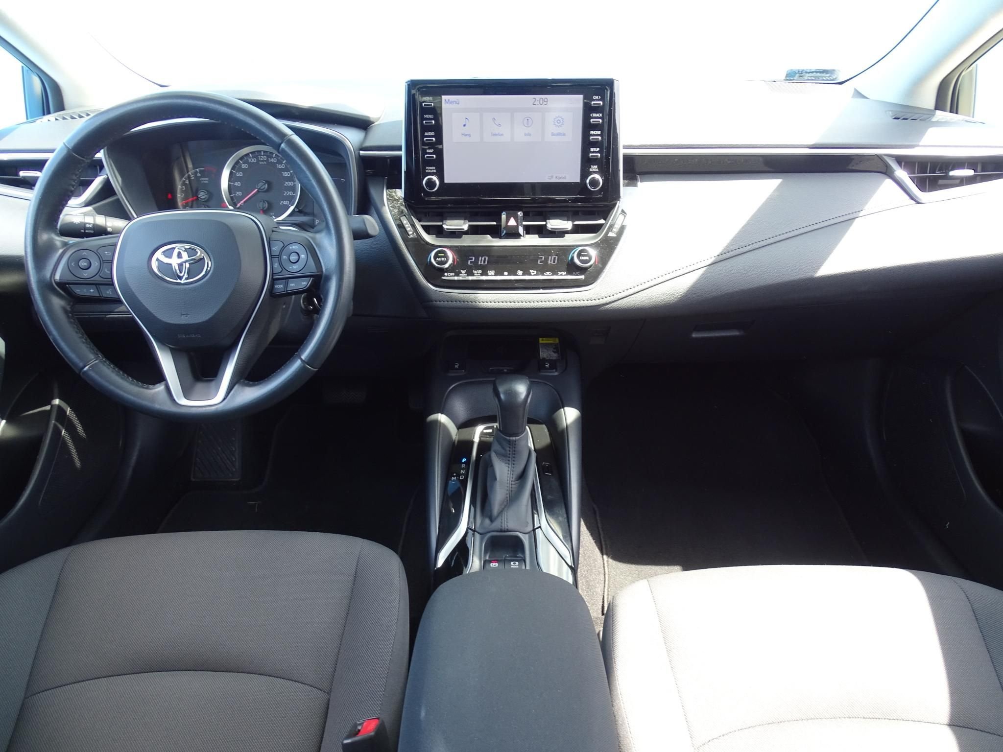 TOYOTA COROLLA