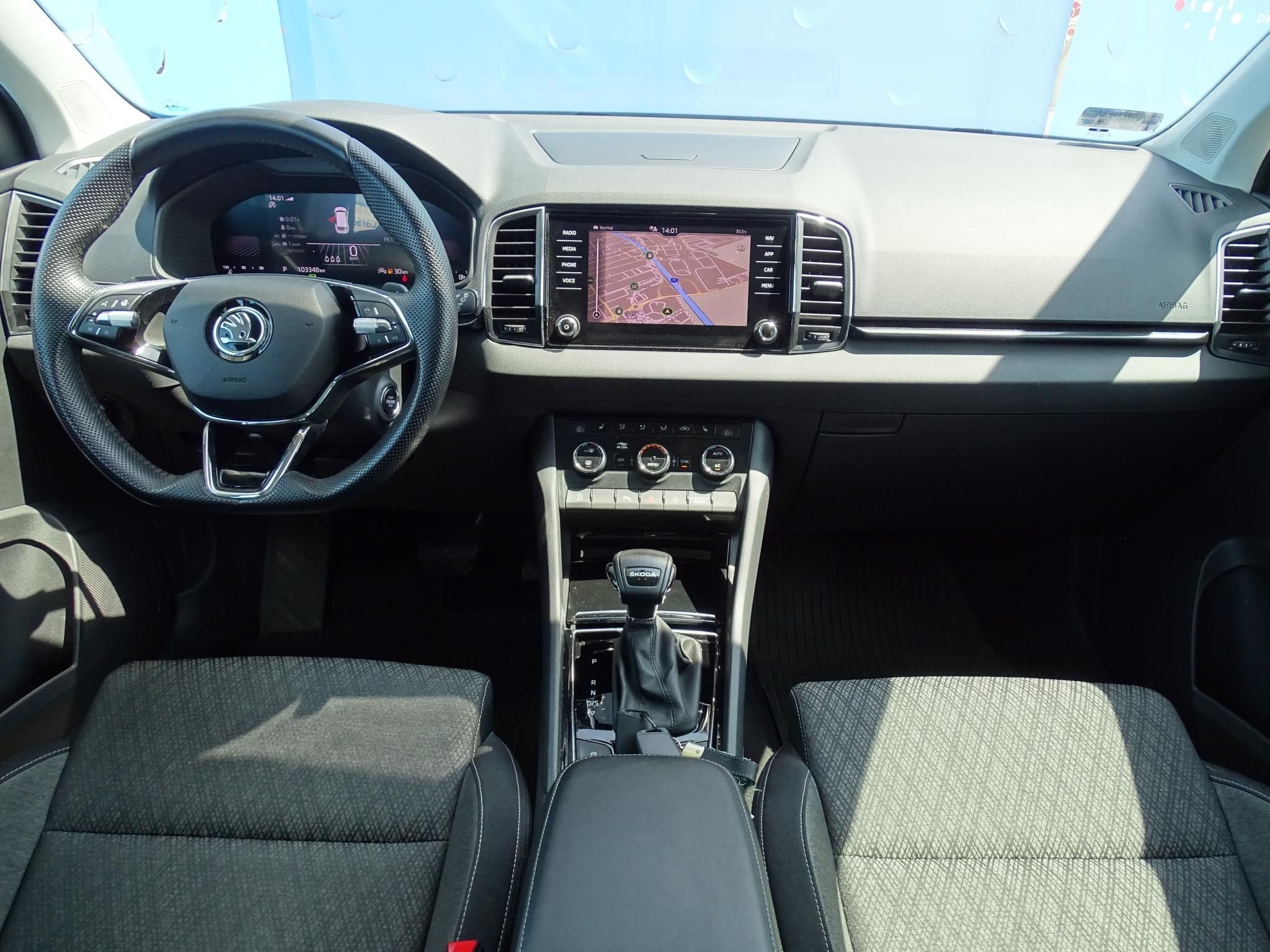 SKODA KAROQ