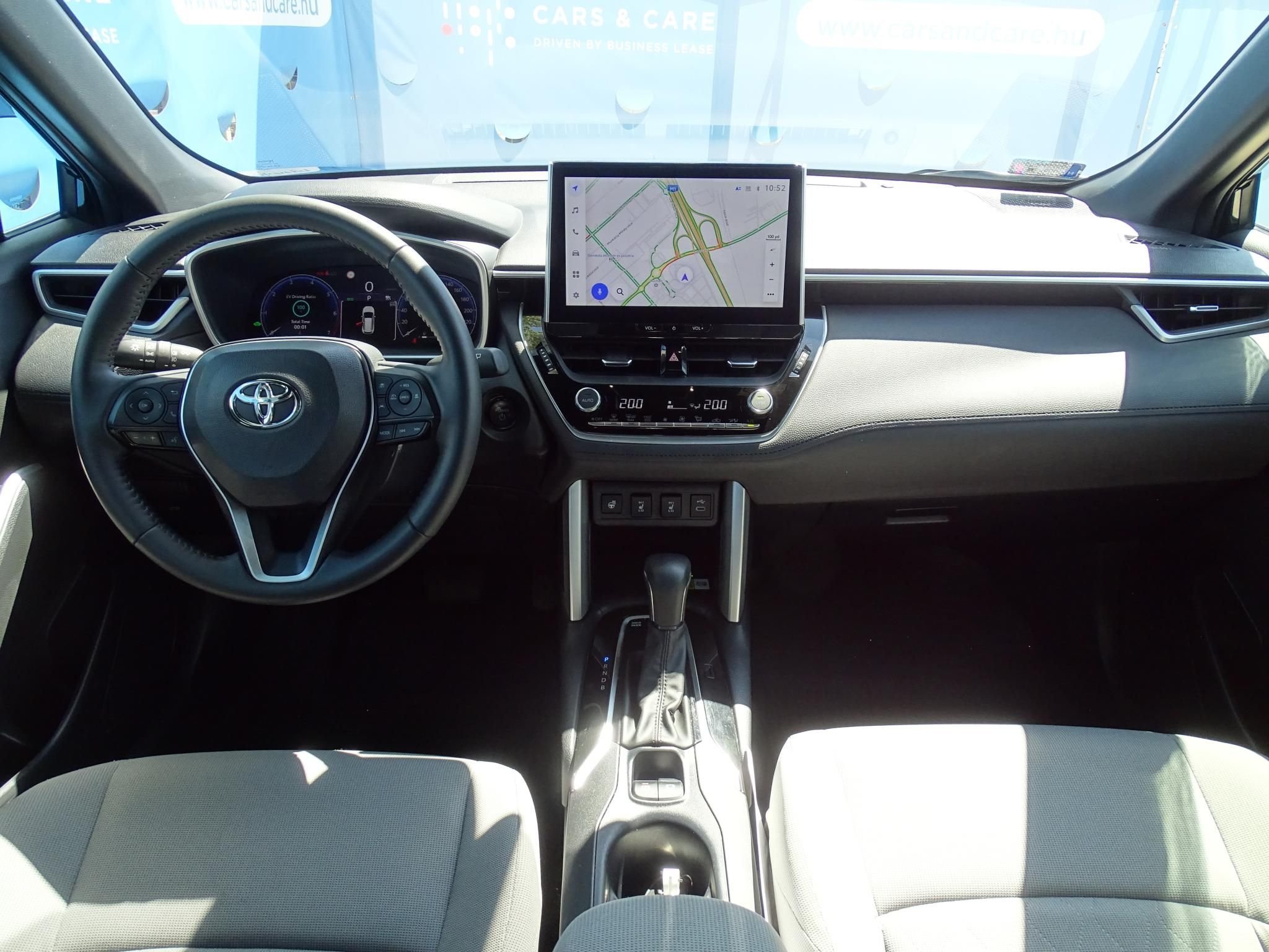 TOYOTA COROLLA CROSS