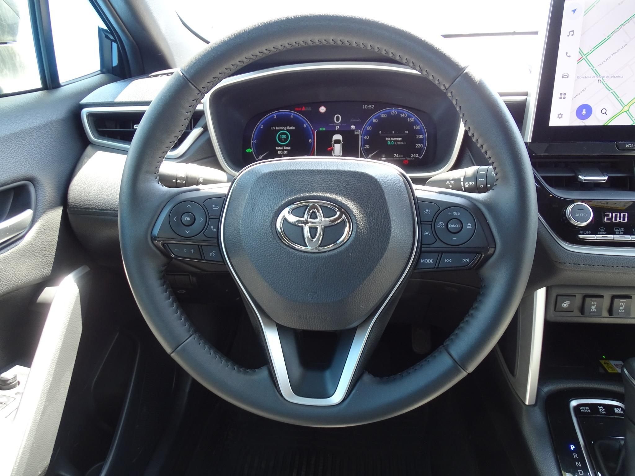 TOYOTA COROLLA CROSS