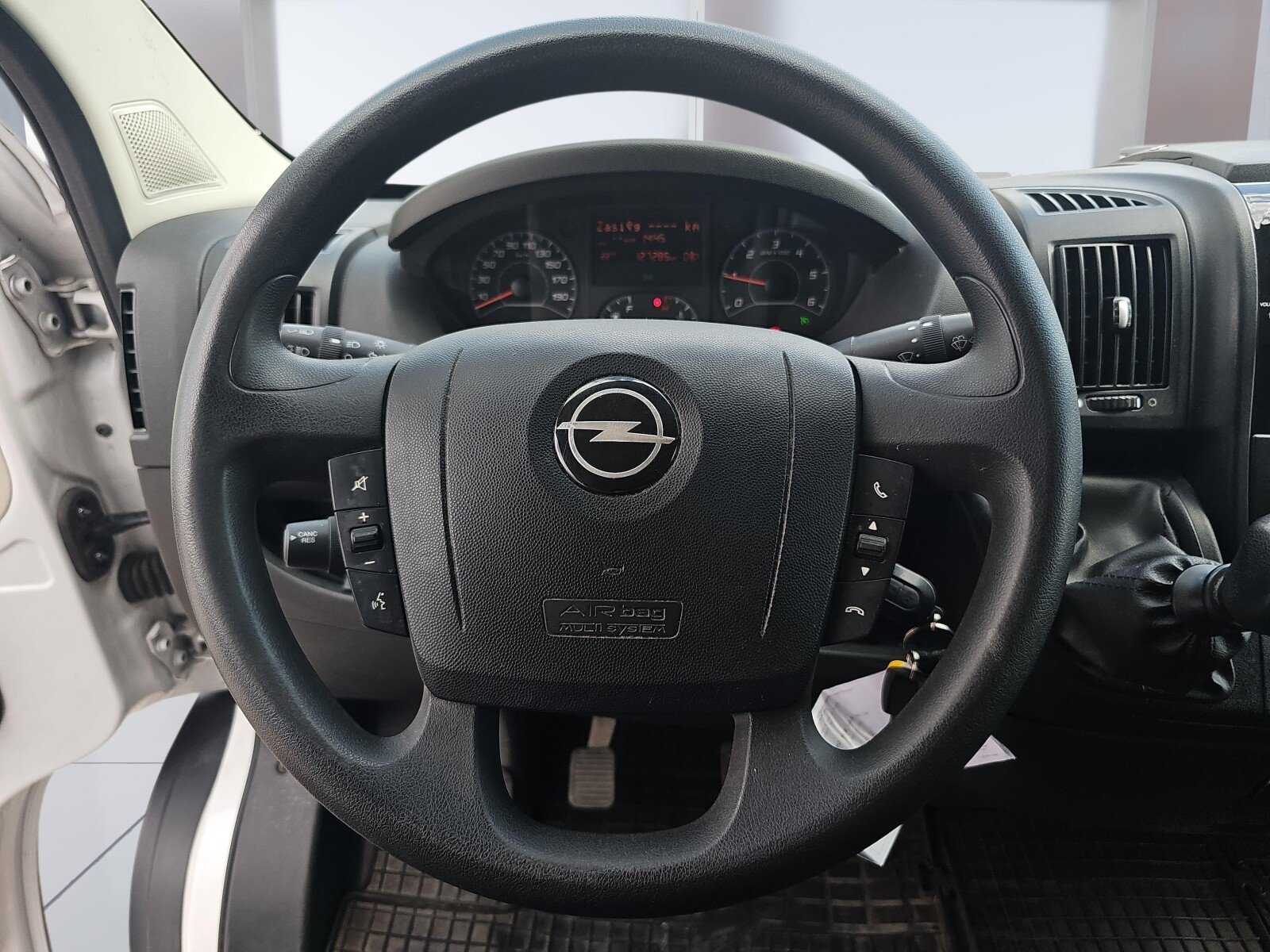 Opel Movano