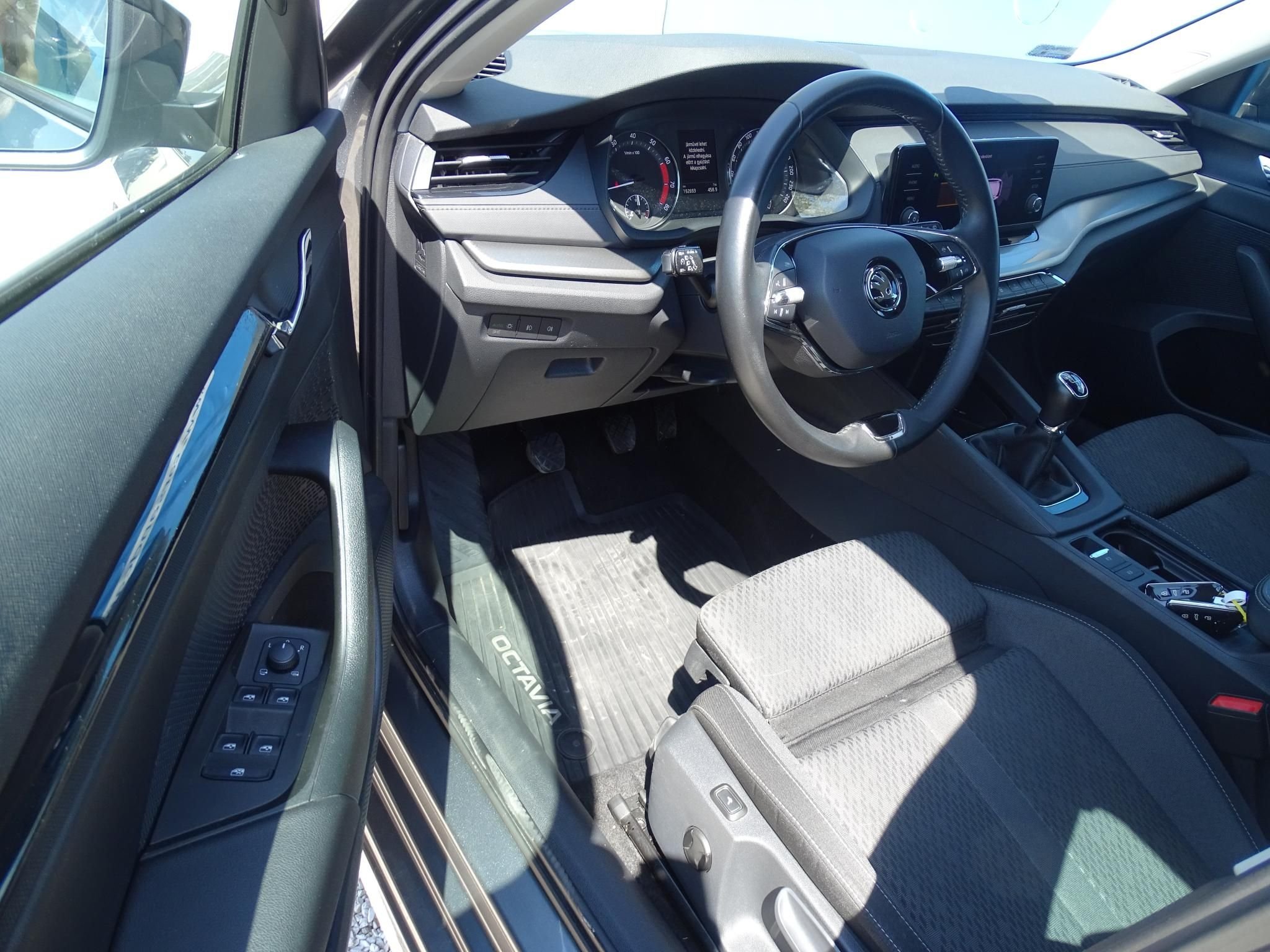 SKODA OCTAVIA