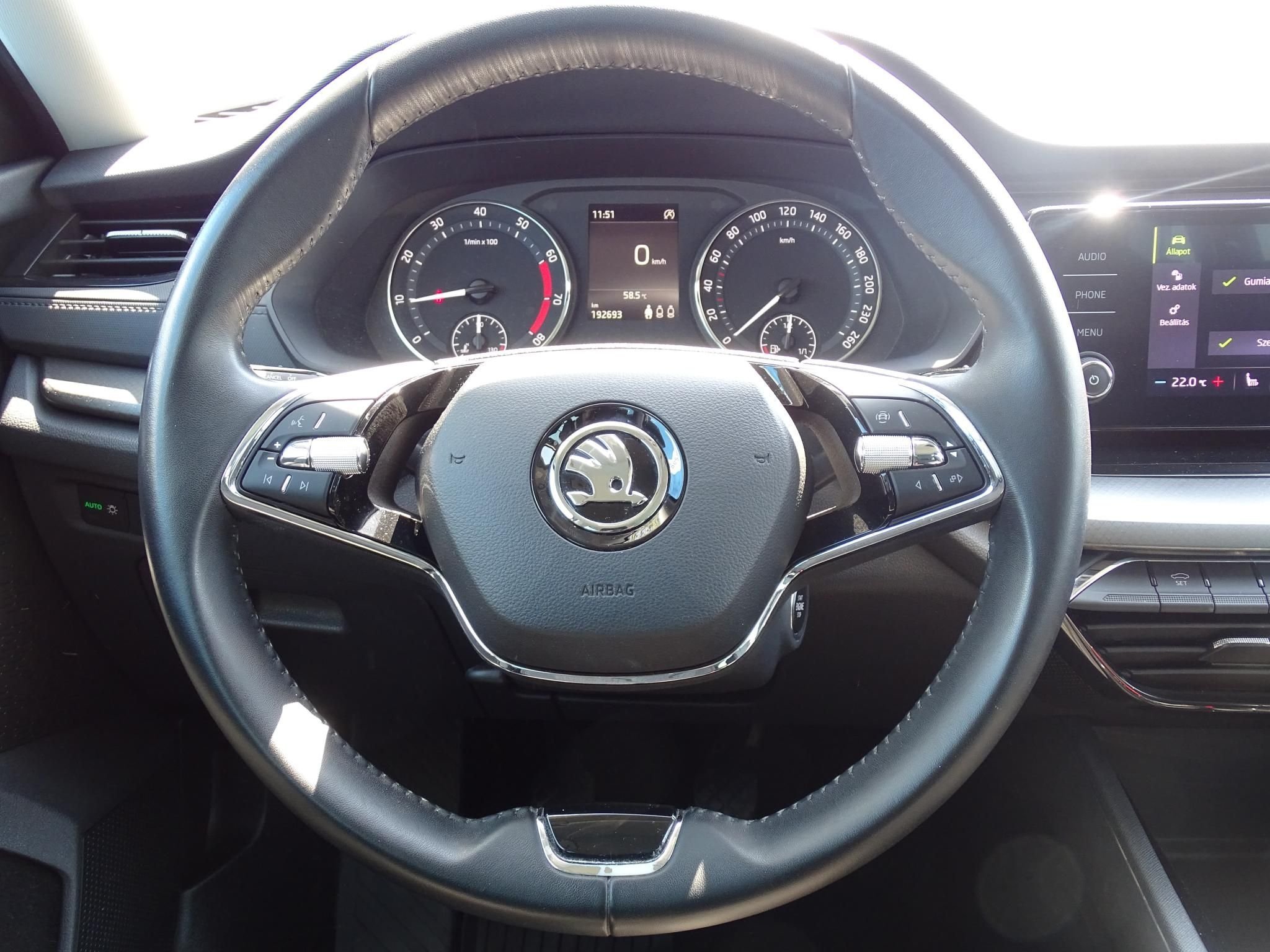 SKODA OCTAVIA