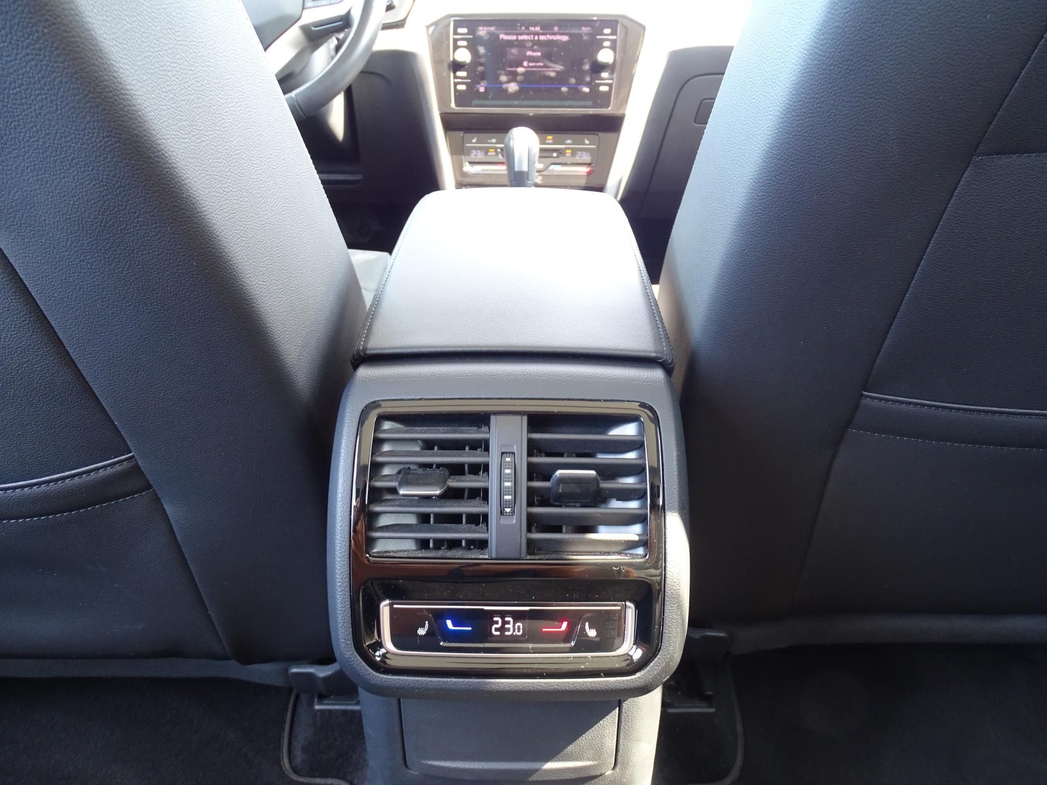 VOLKSWAGEN PASSAT VIII