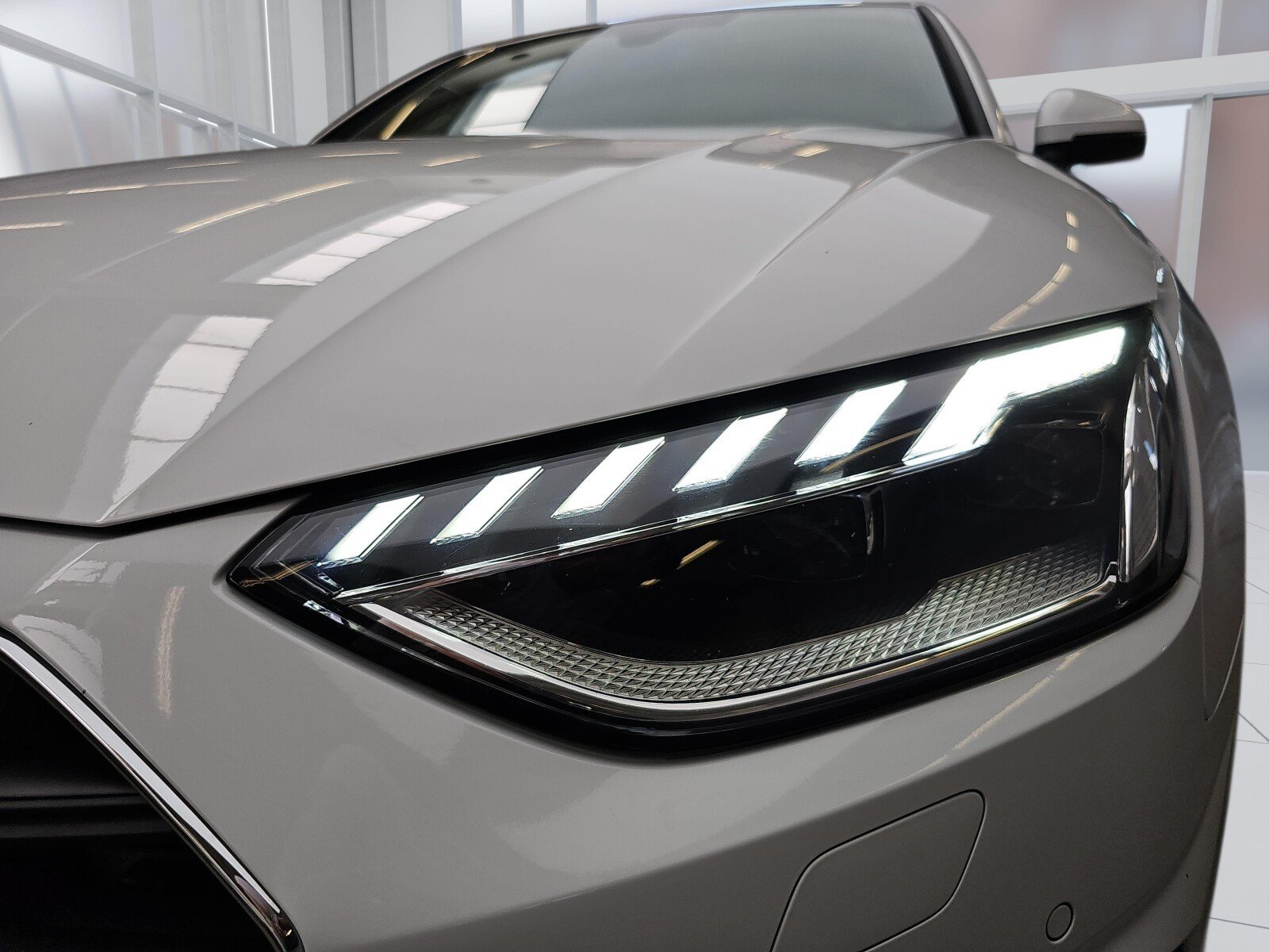 Audi A4 Limousine
