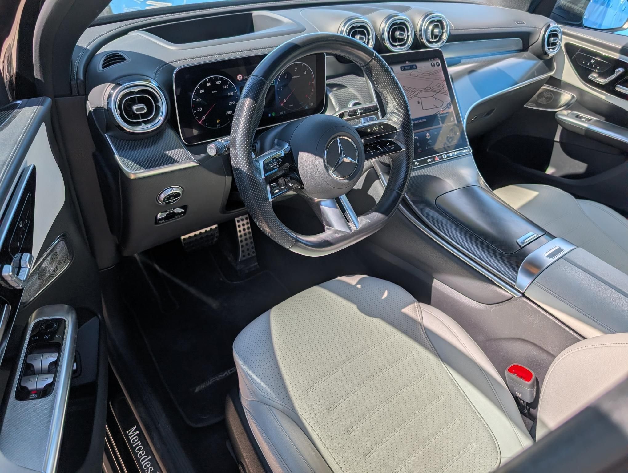 MERCEDES-BENZ GLC 220