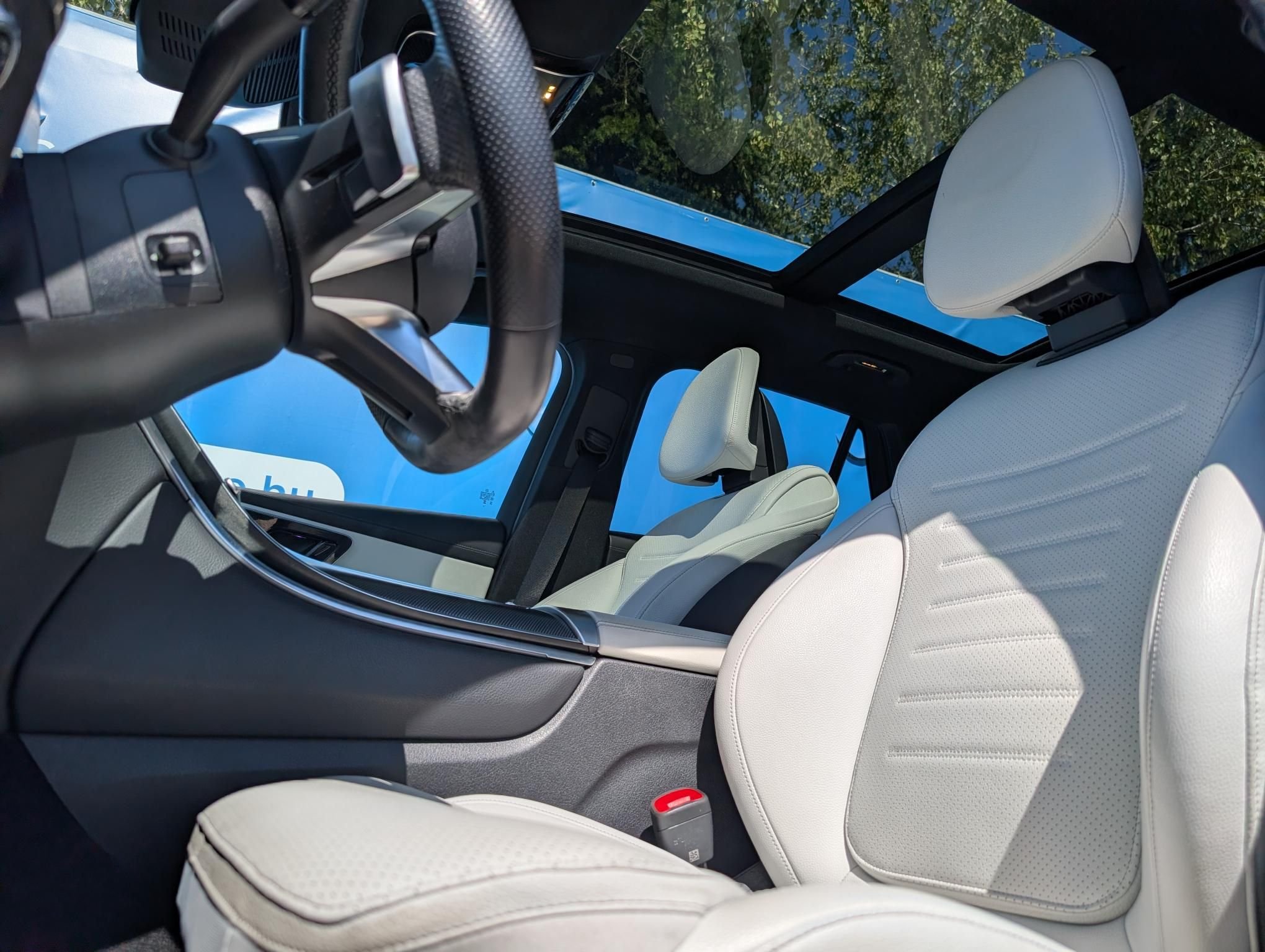 MERCEDES-BENZ GLC 220