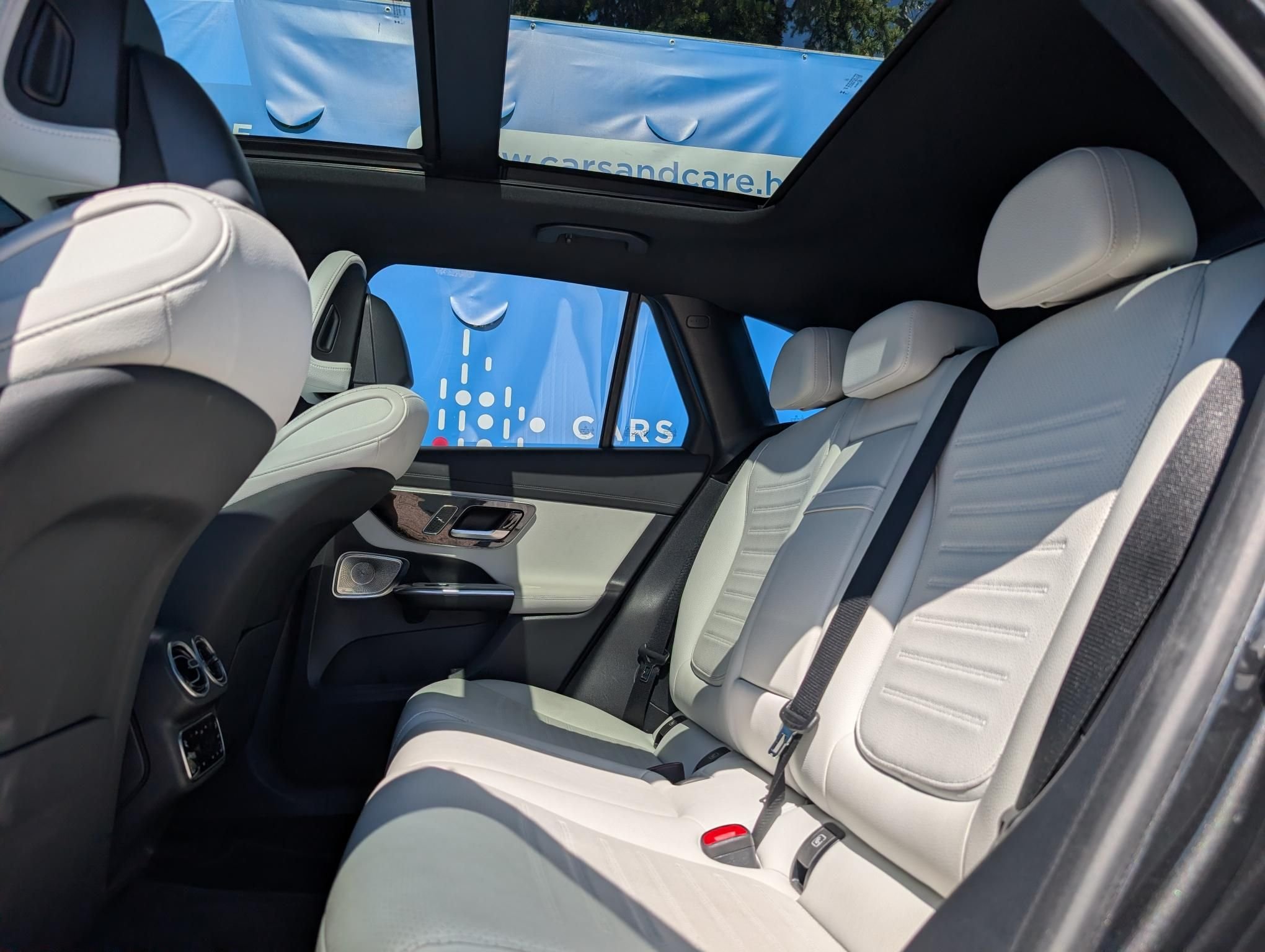 MERCEDES-BENZ GLC 220