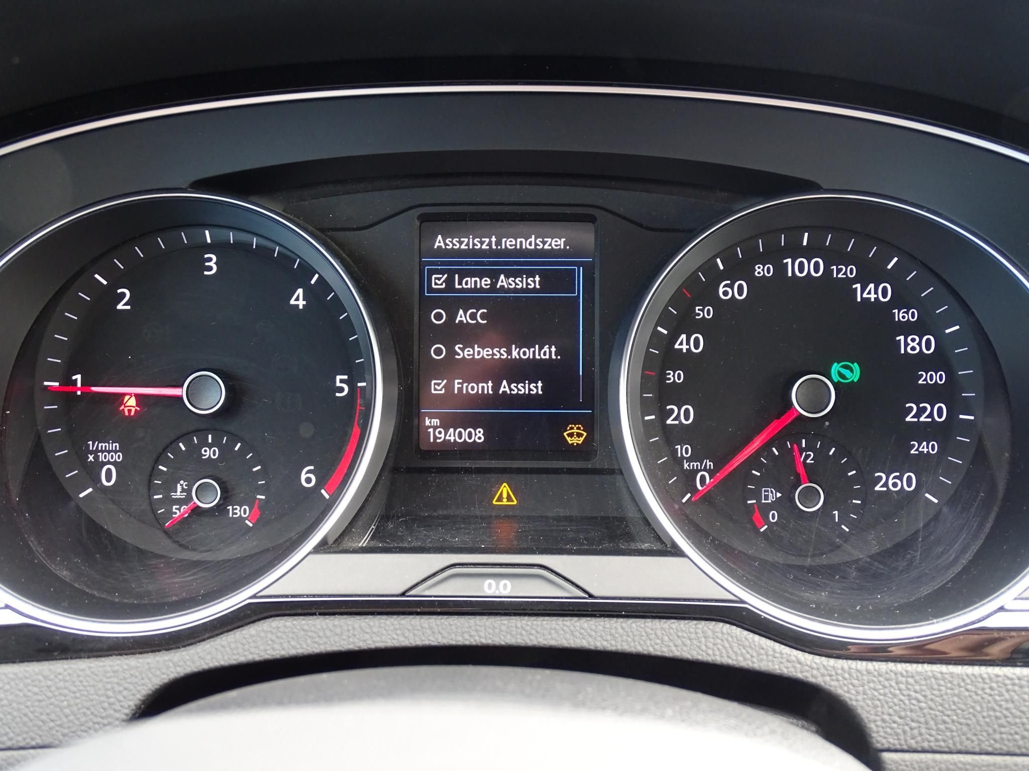 VOLKSWAGEN PASSAT VIII