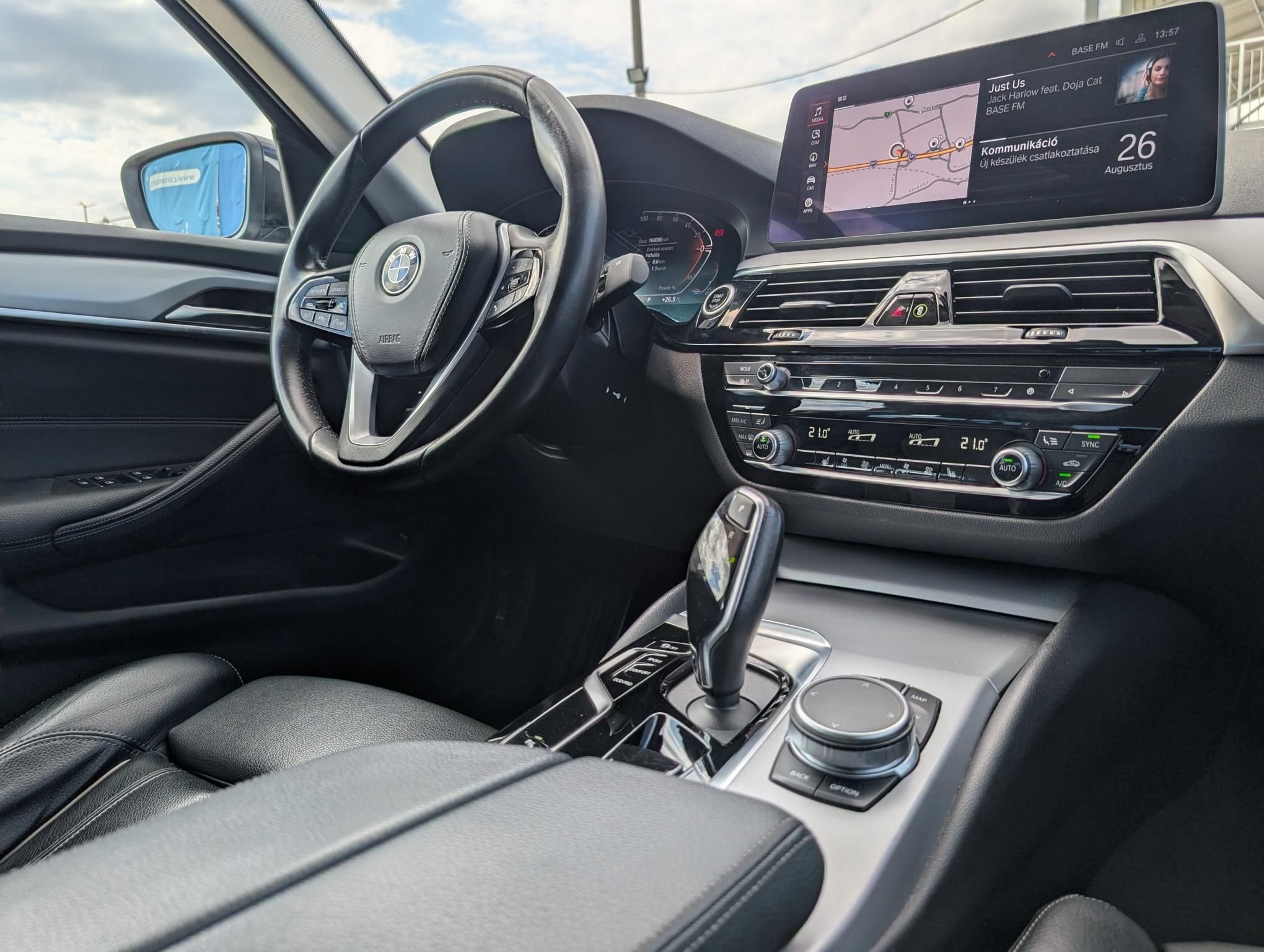 BMW 518