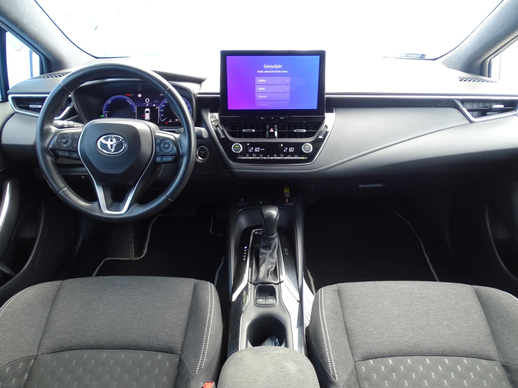 TOYOTA COROLLA