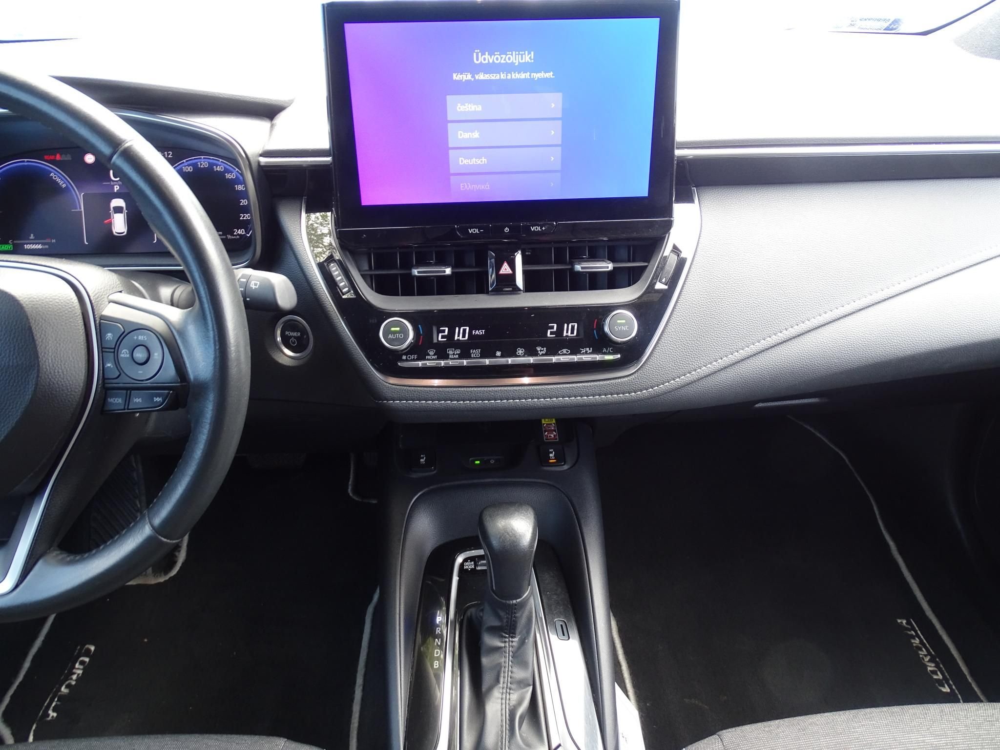 TOYOTA COROLLA